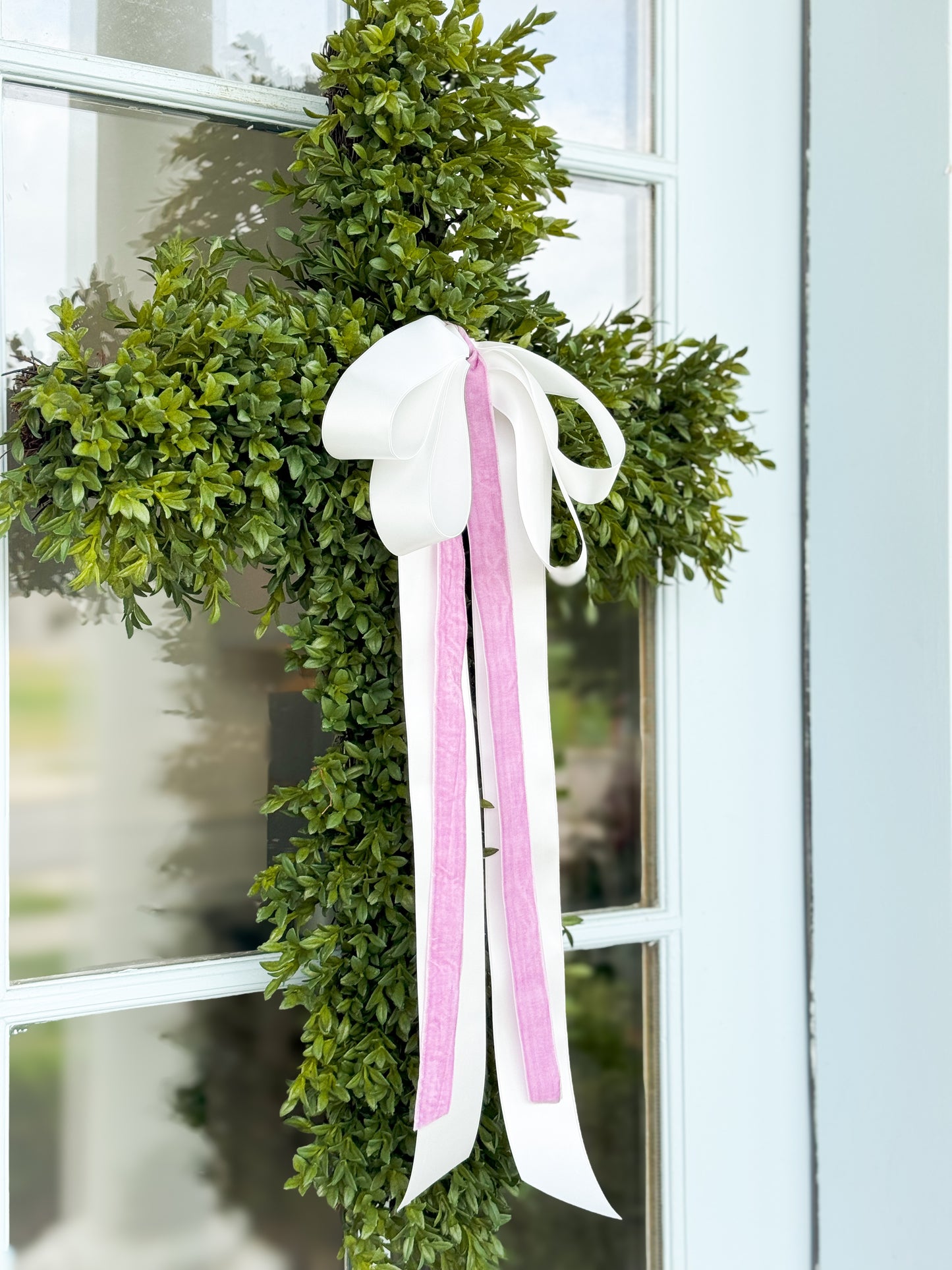 The Grace Tea Leaf Cross And Bow