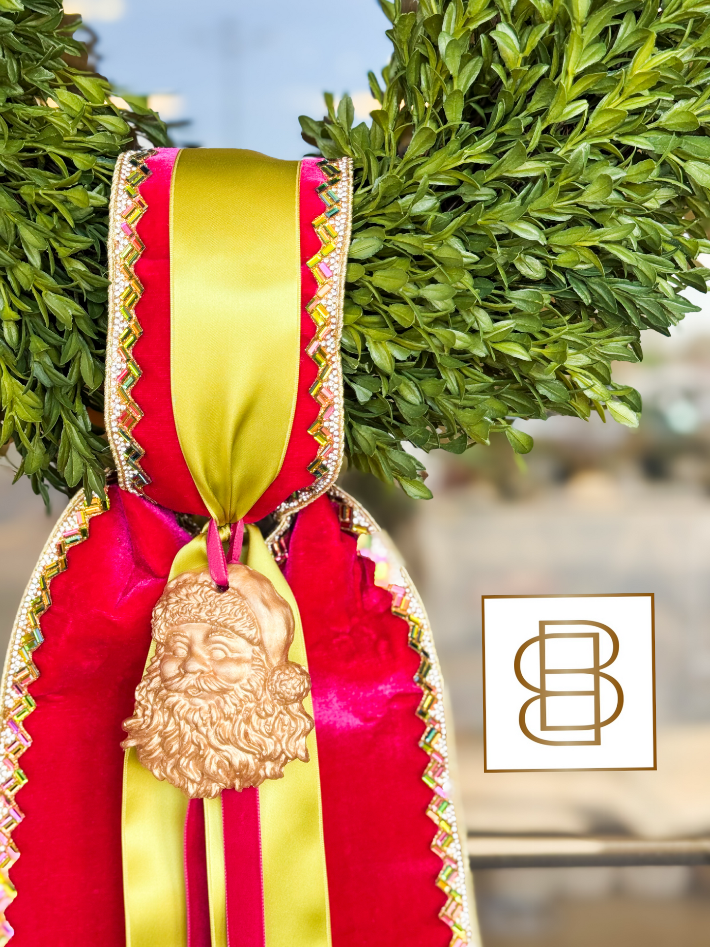 Noel Royale Tealeaf Wreath