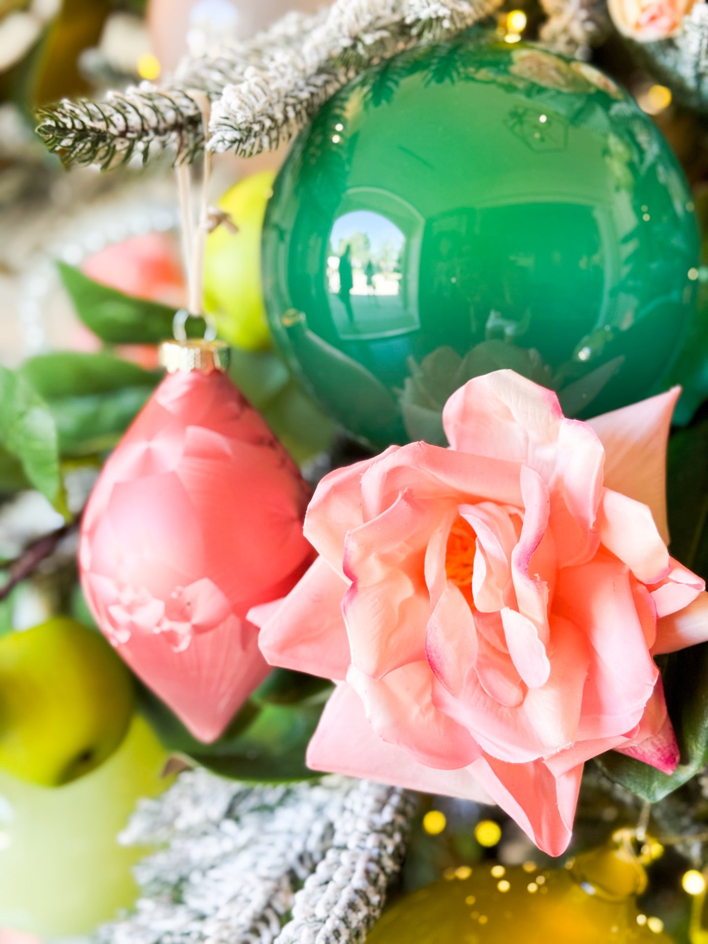The Garden Noel Christmas Ornament Box