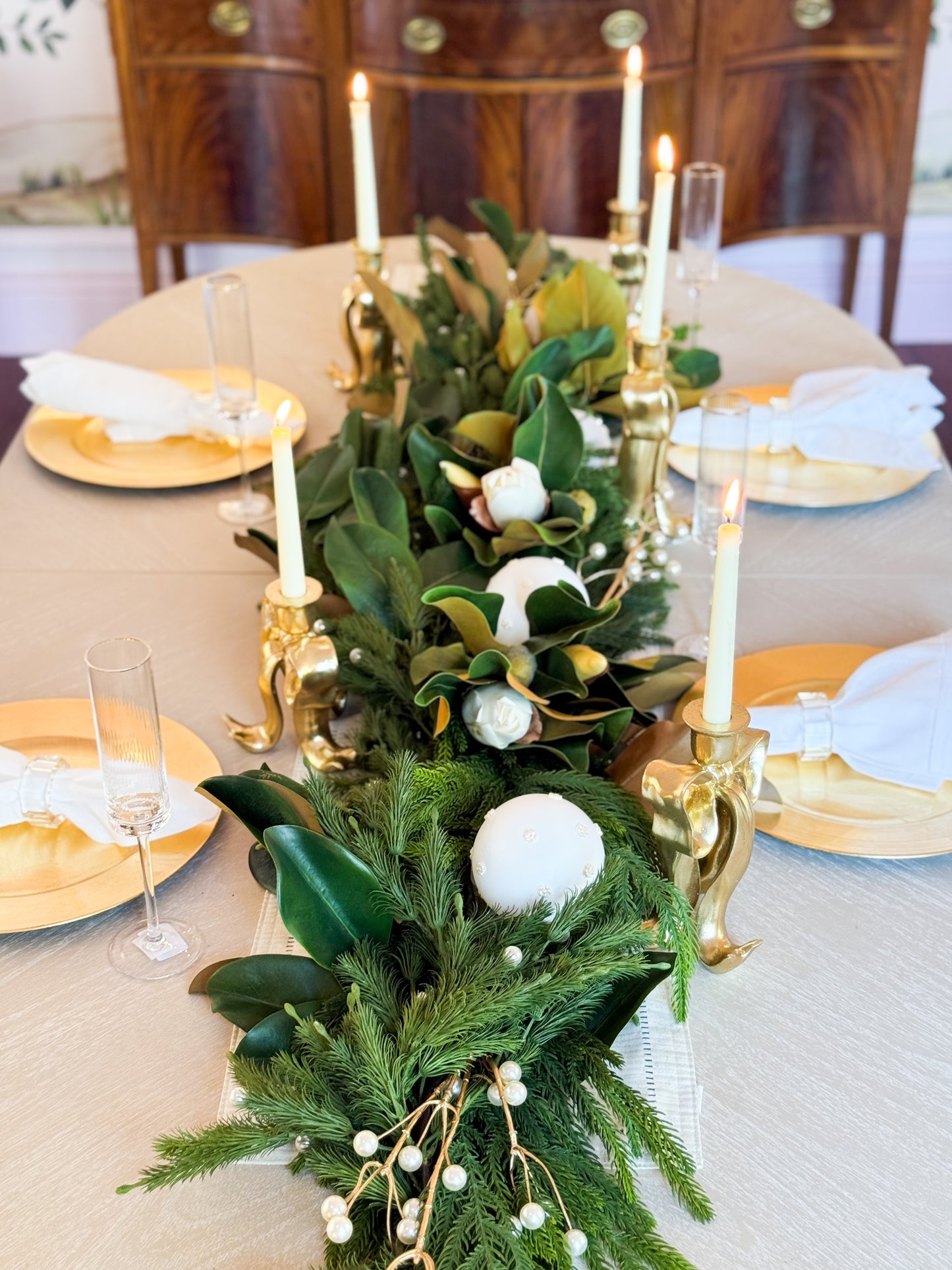 Versailles Noel Tablescape Box