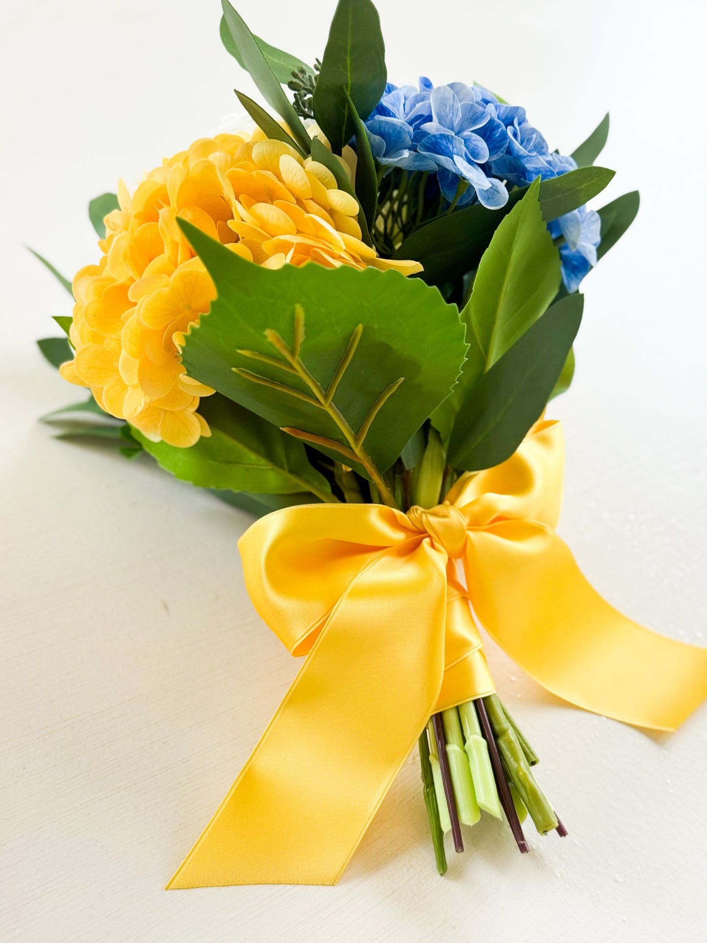 Solène Real Touch Drop-In Bouquet