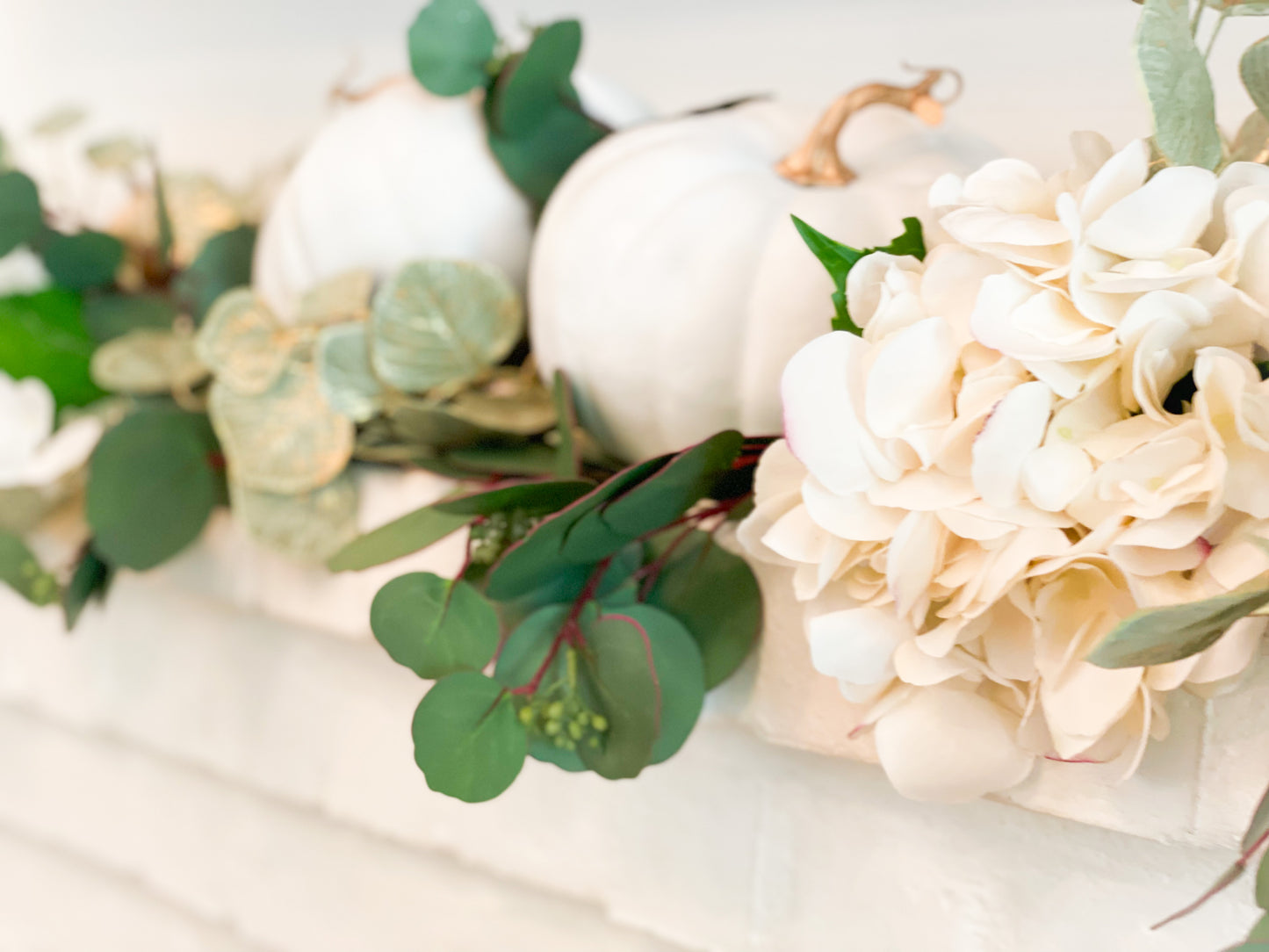 Gilded Gourds Blanc Box
