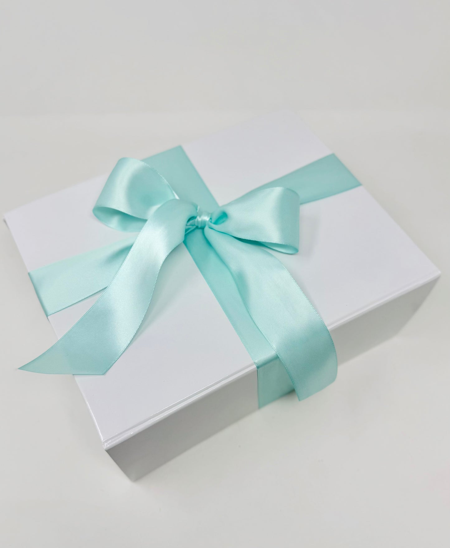 The Let Her Relax Gift Box