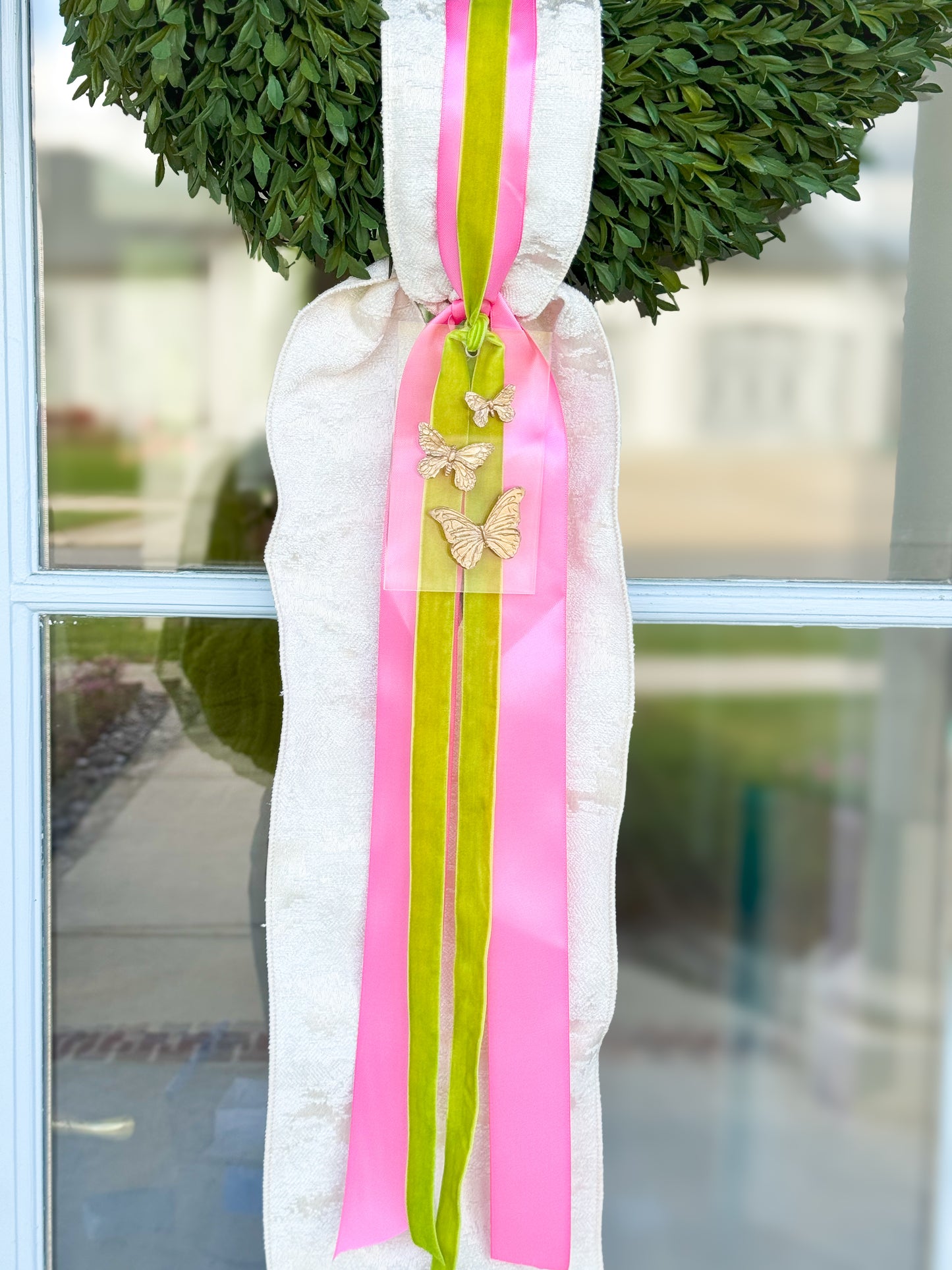 Le Papillon Wreath And Sash