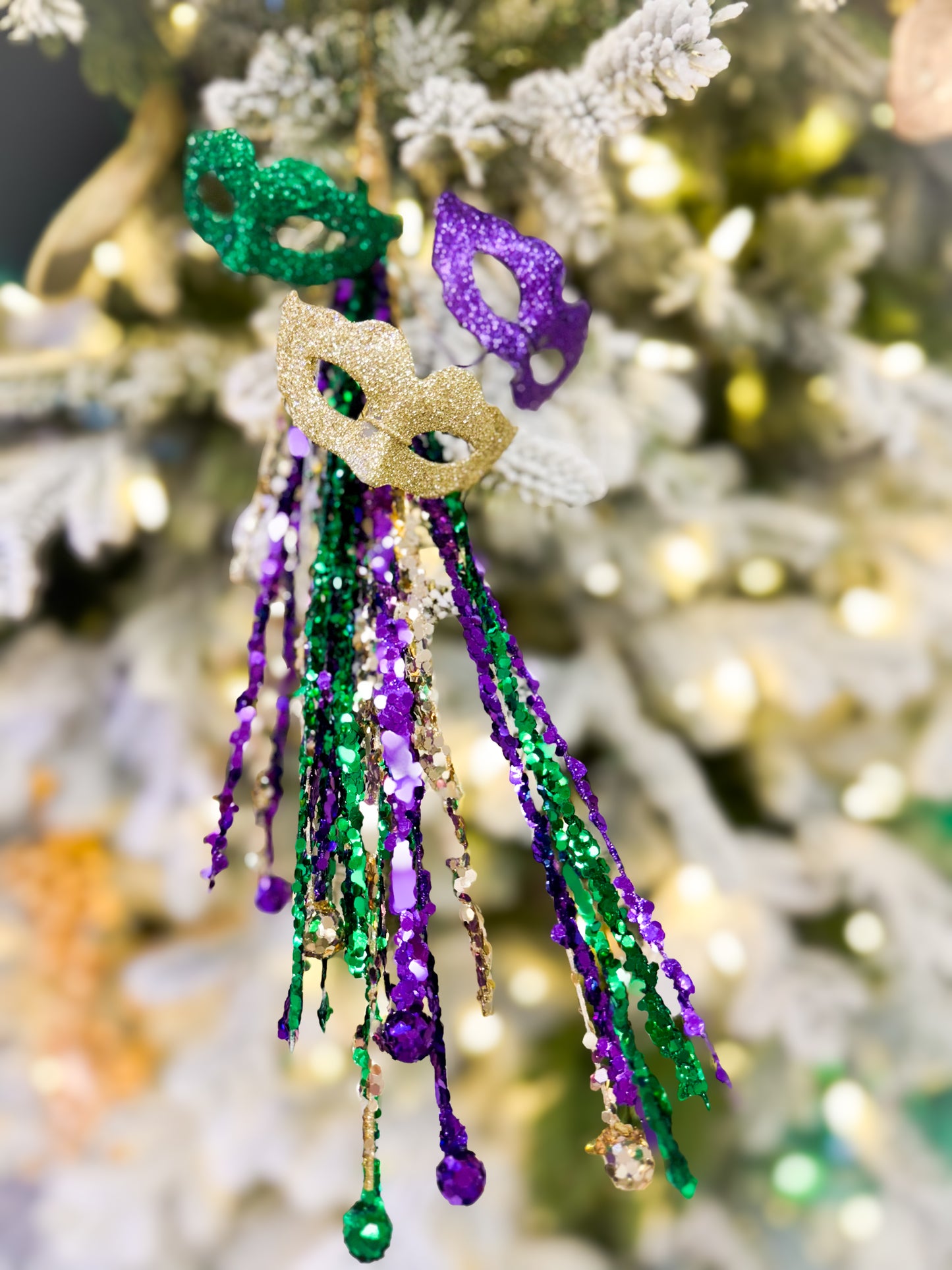 Mardi Gras Mask Spray