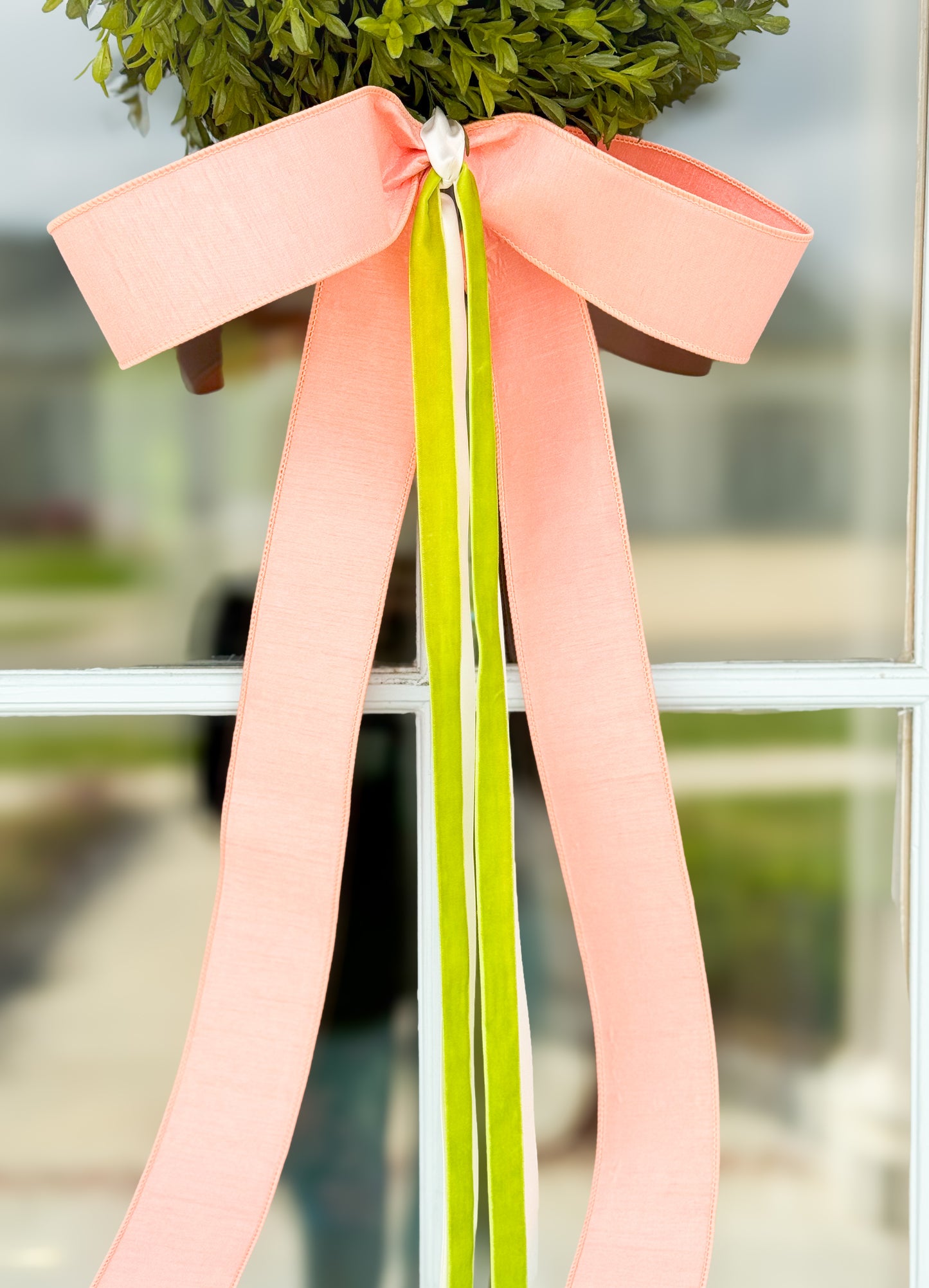 Peach Fuzz Blissful Bow Tea Leaf Wreath