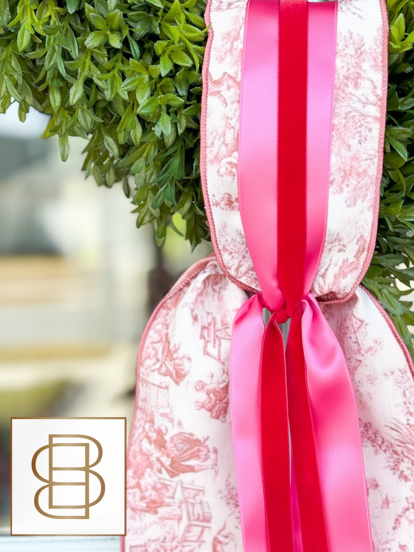 Je T'adore Wreath And Sash