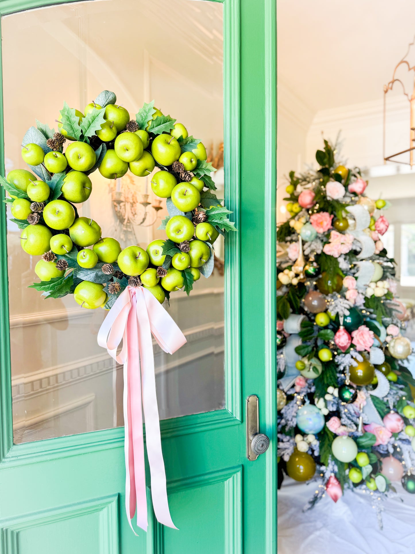 The Garden Noel Apple Christmas Wreath