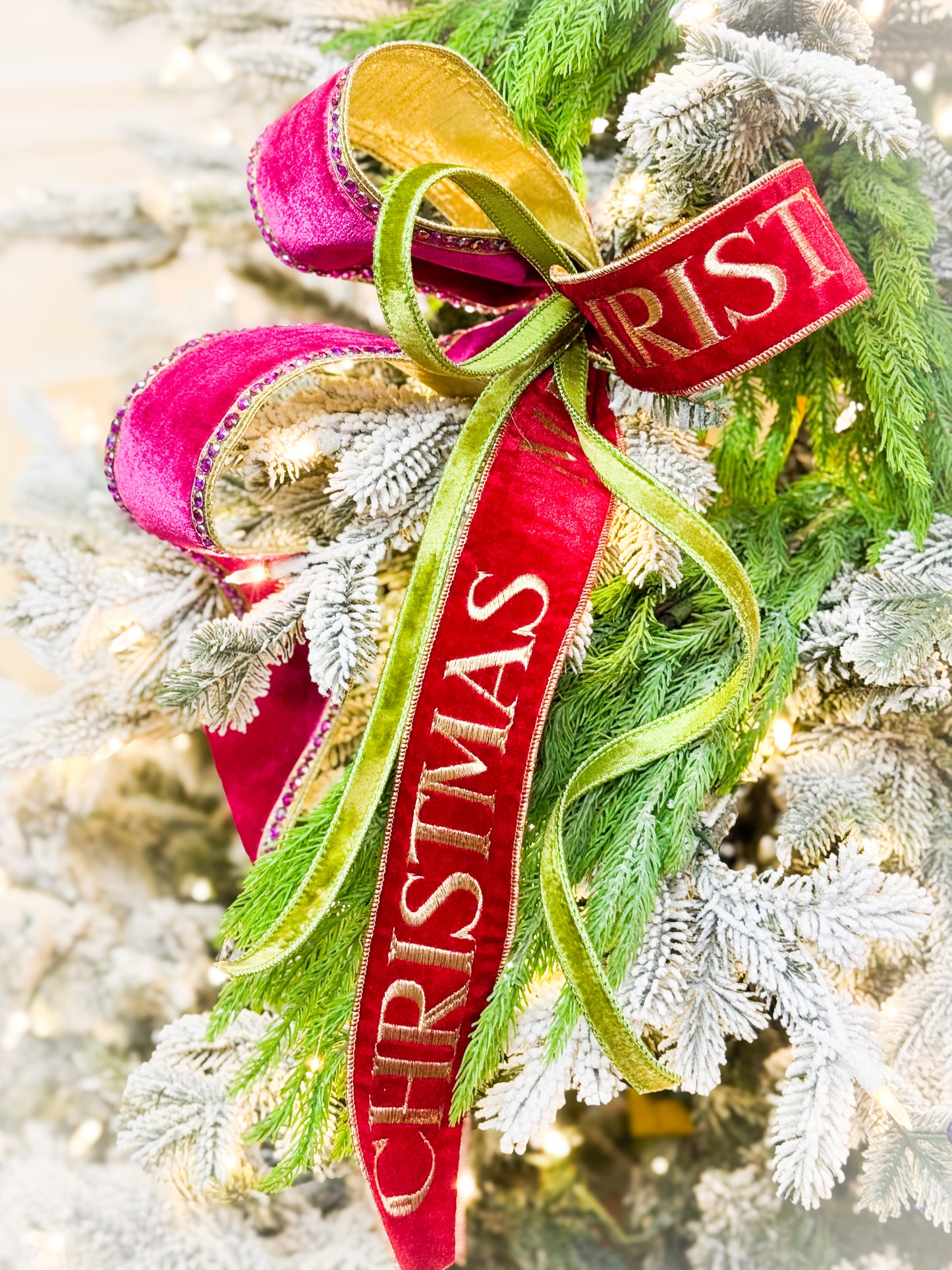 Fleur Merry Christmas Tree Bow Box