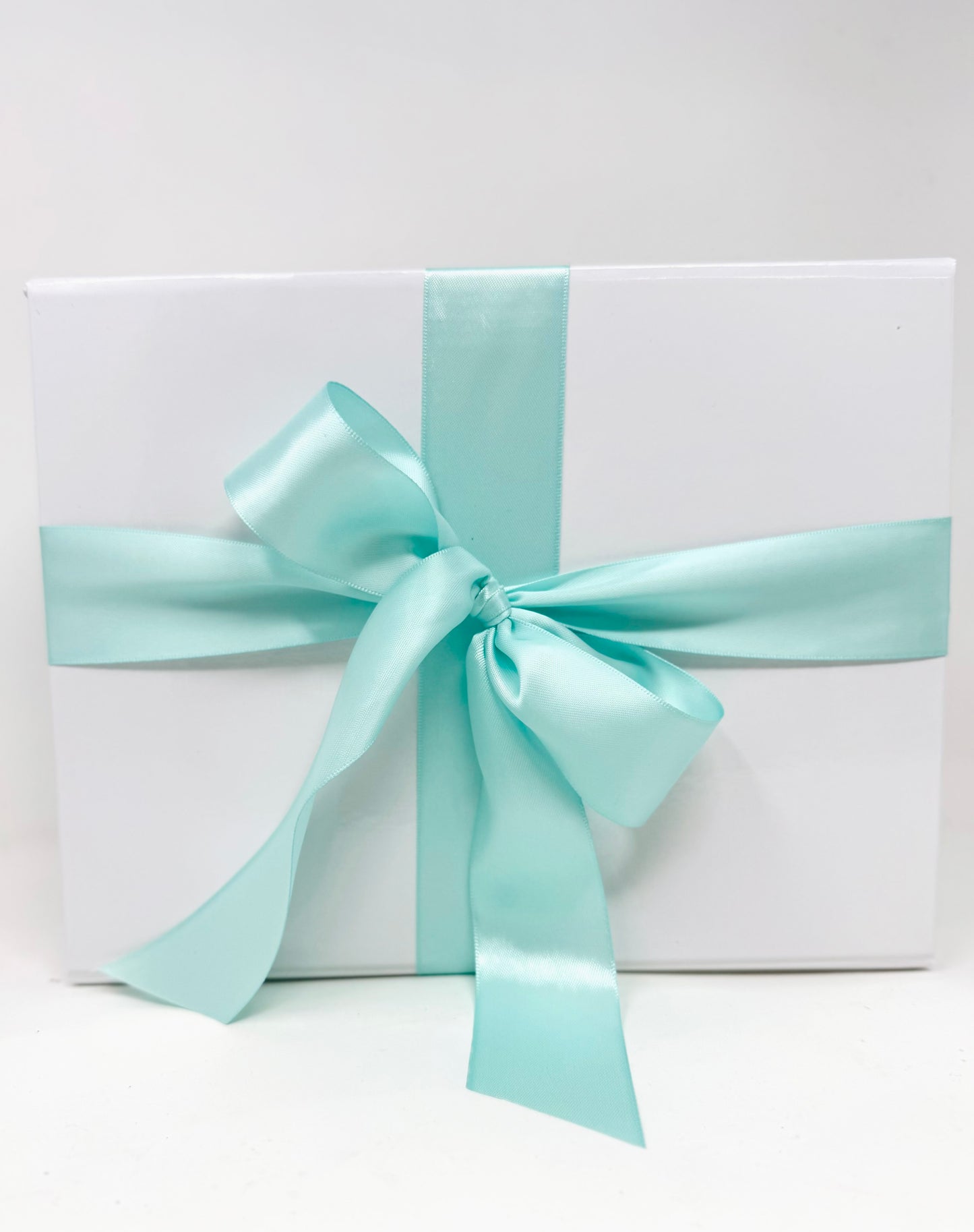 The Let Her Relax Gift Box
