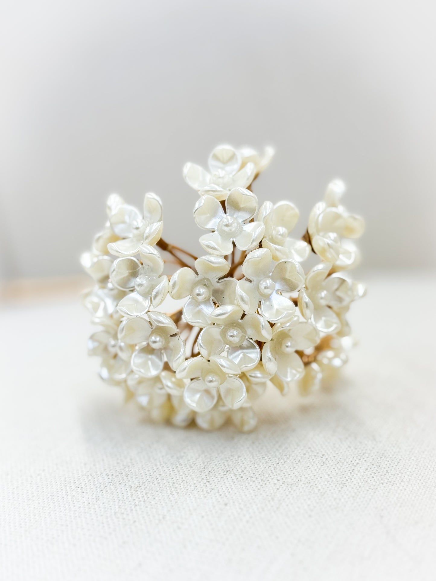 Gilded Pearl Bloom Stem Bundle