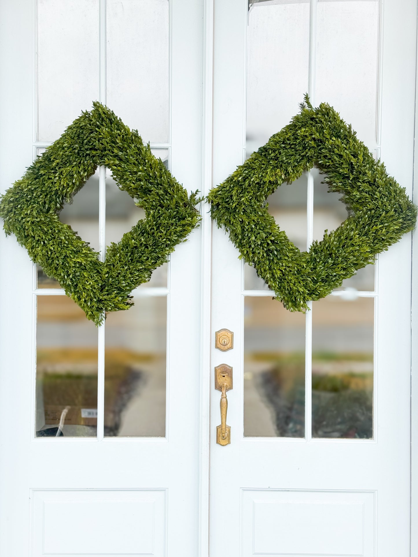 Square Tealeaf Wreath