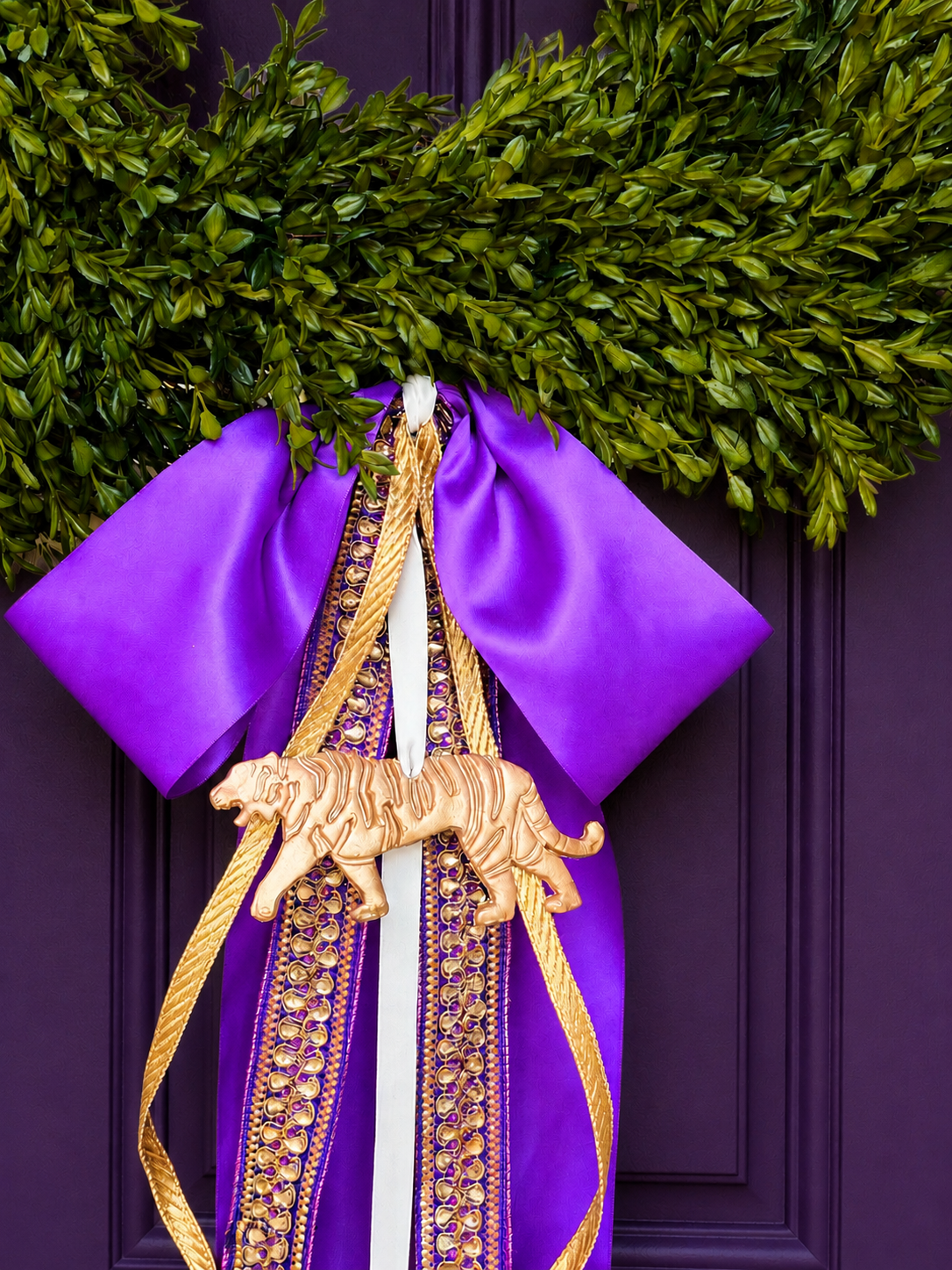 The Purple Standard Tea Leaf Wreath