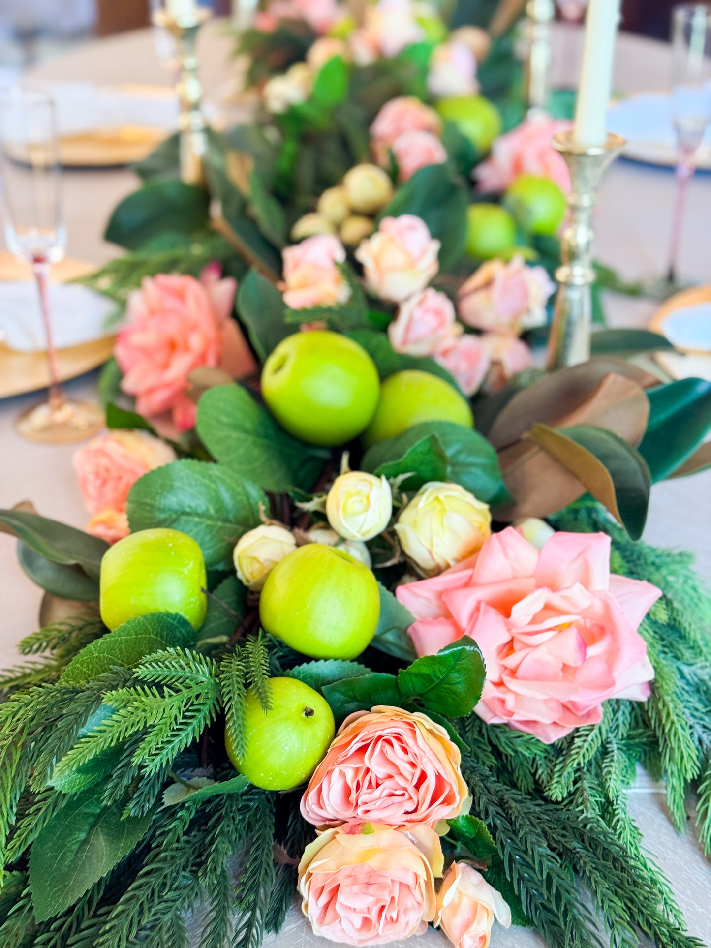 The Garden Noel Christmas Tablescape Box