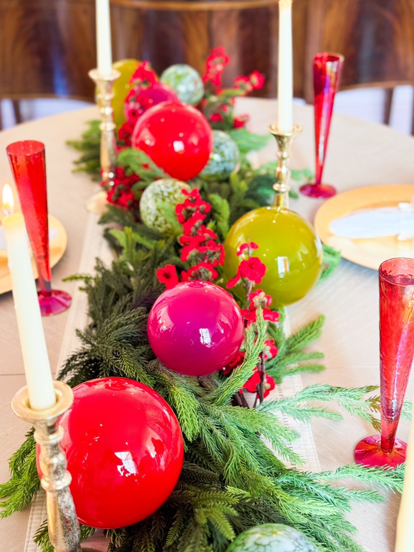 Set Of 2 Red Iridescent Champagne Flutes