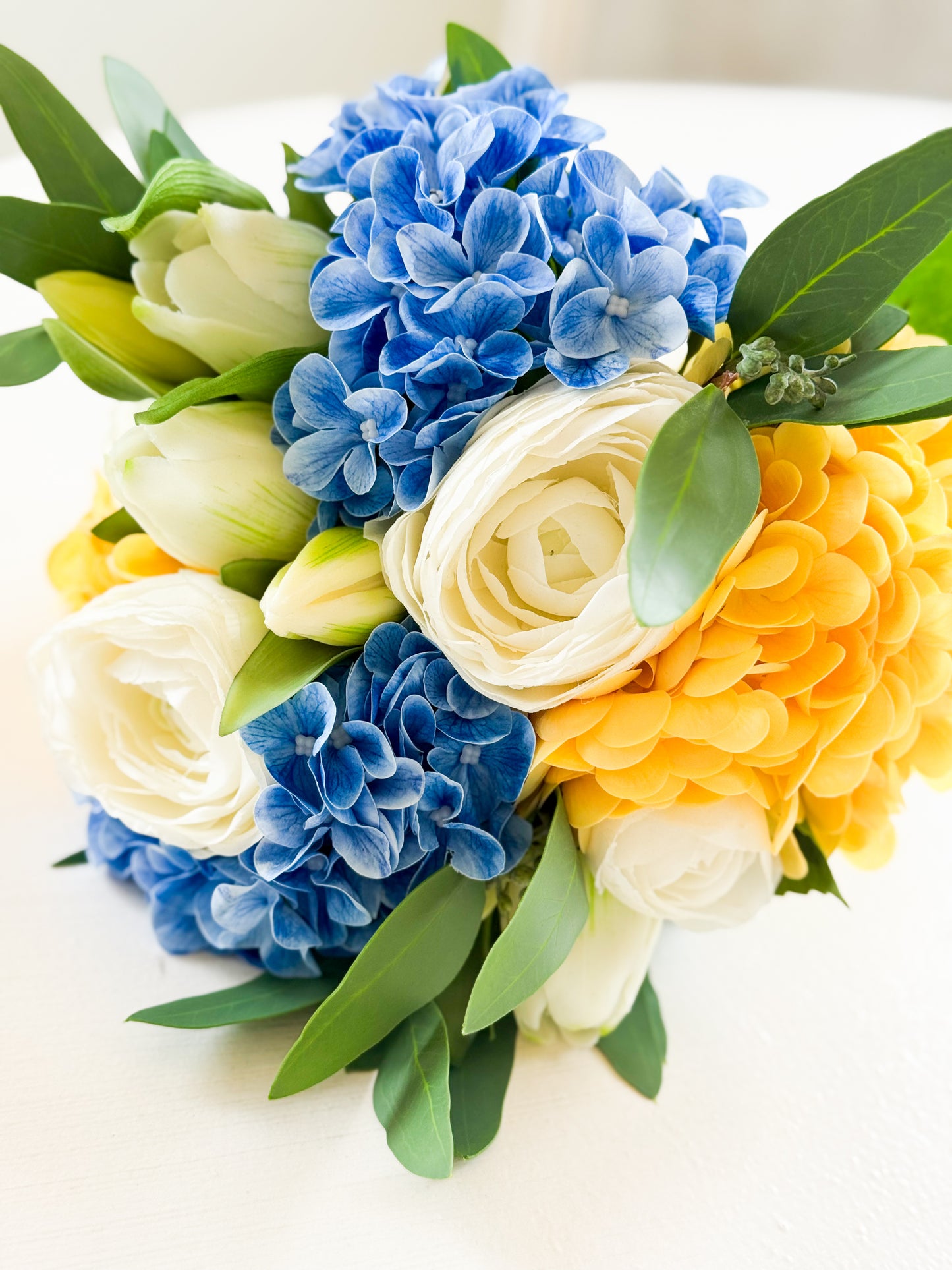 Solène Real Touch Drop-In Bouquet