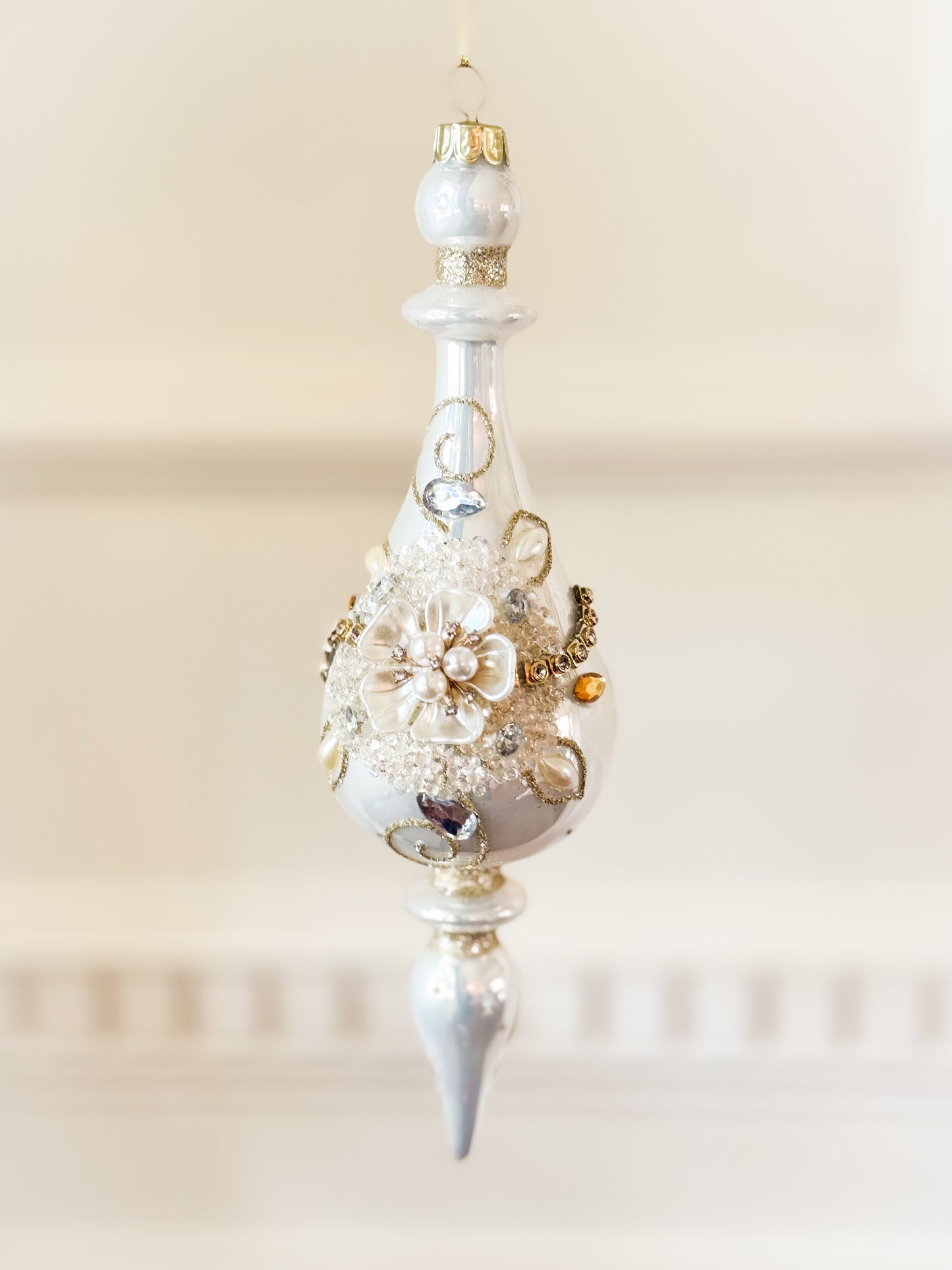 Set of 3 Gilded Petal Finial Ornament