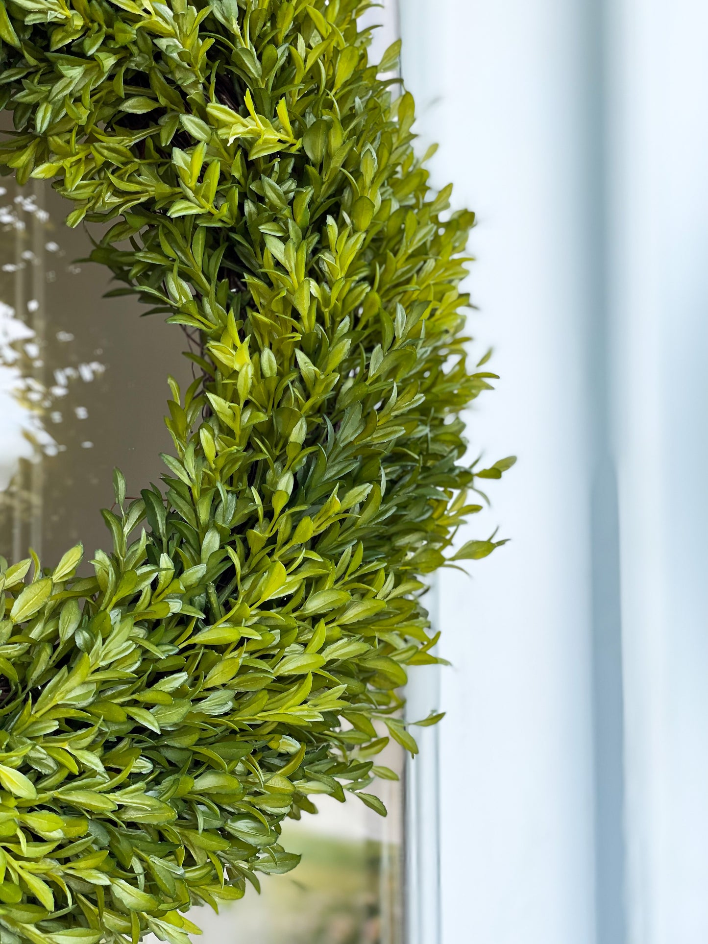 18” Round Tea Leaf Wreath