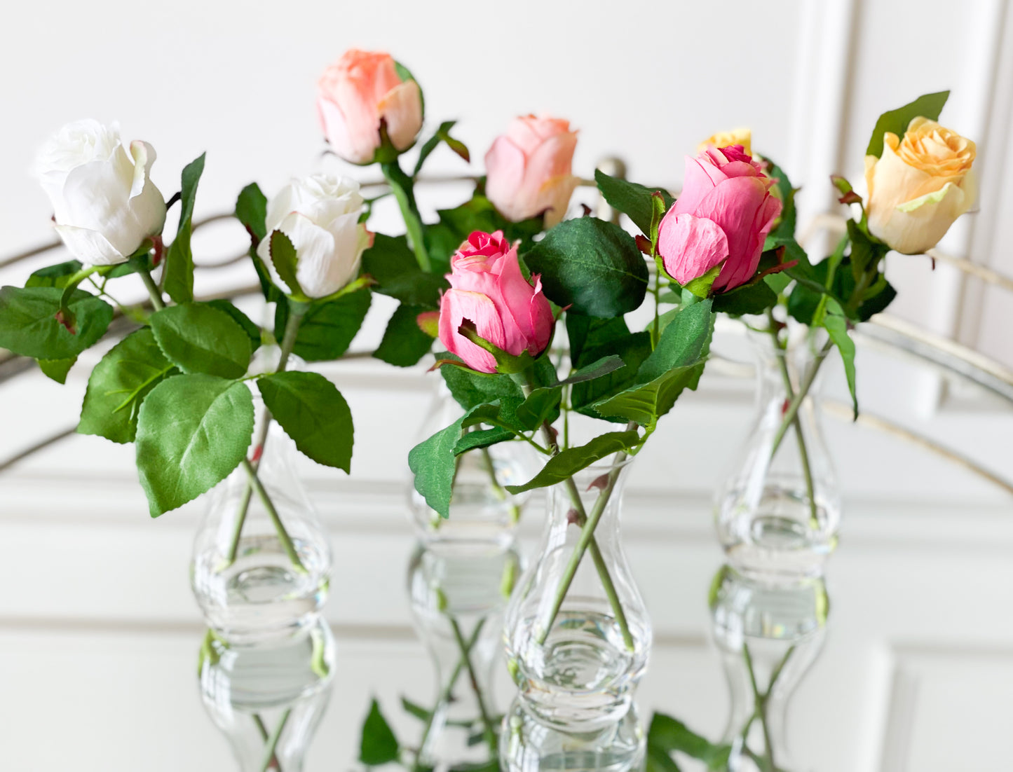 Coral Double Rosebud In Glass Vase With Acrylic Water