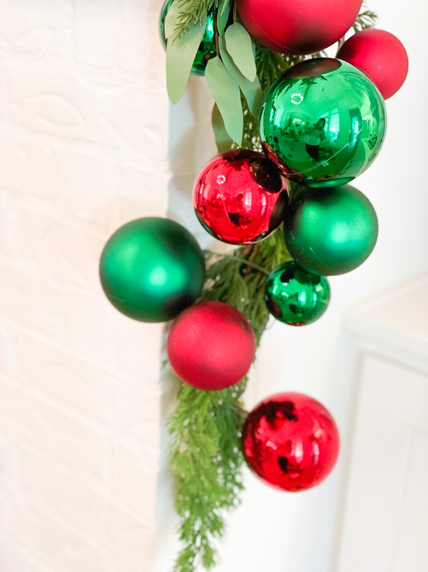 Red And Emerald Matte and Shiny Ornament Garland