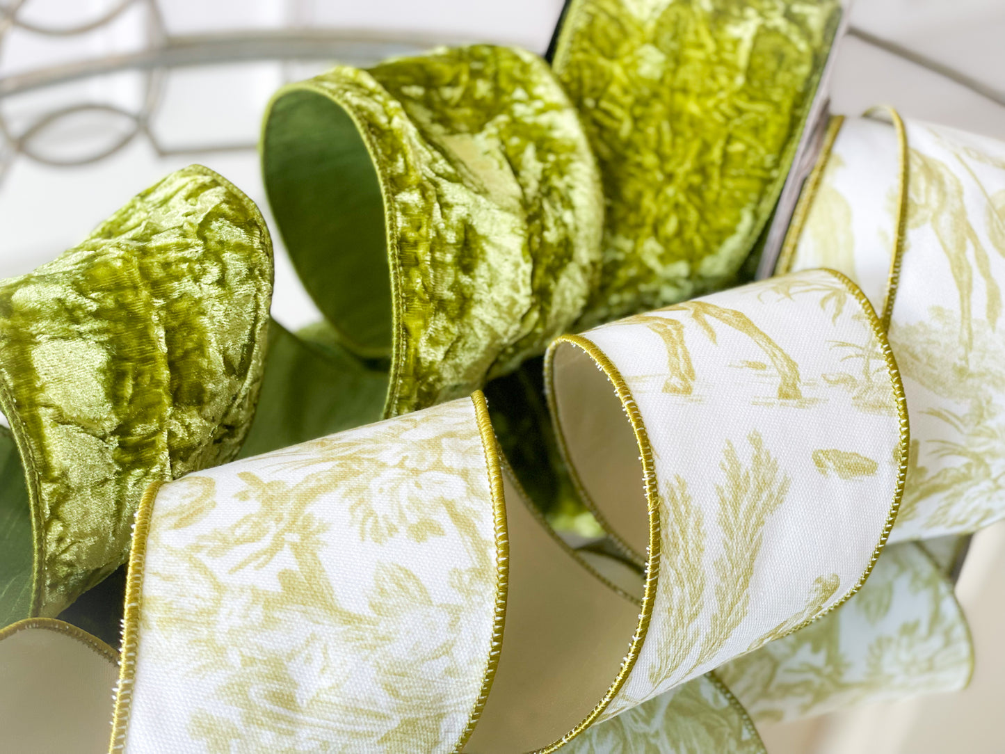 Apple Toile Ribbon