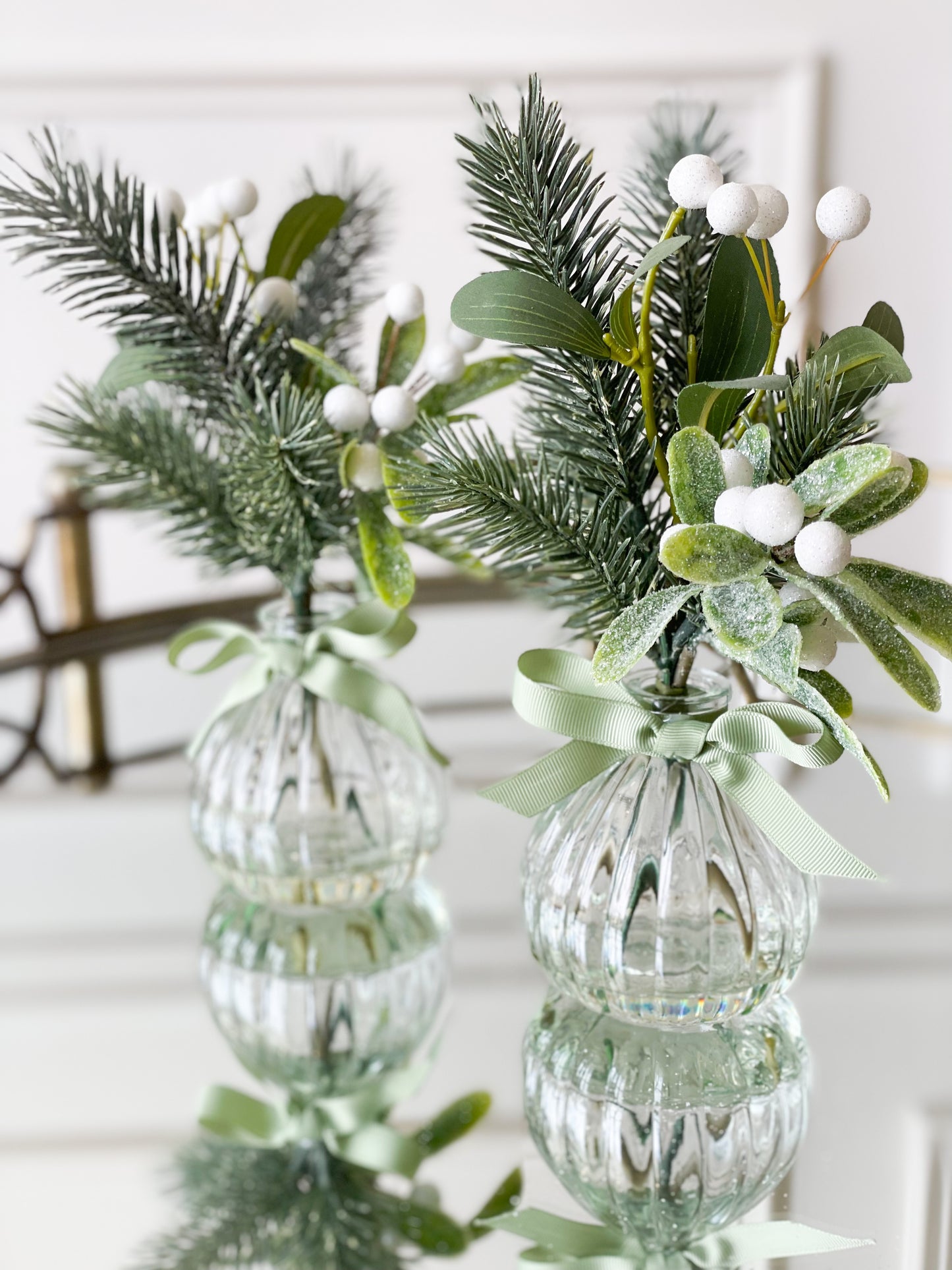 Mistletoe In Glass Vase With Acrylic Water