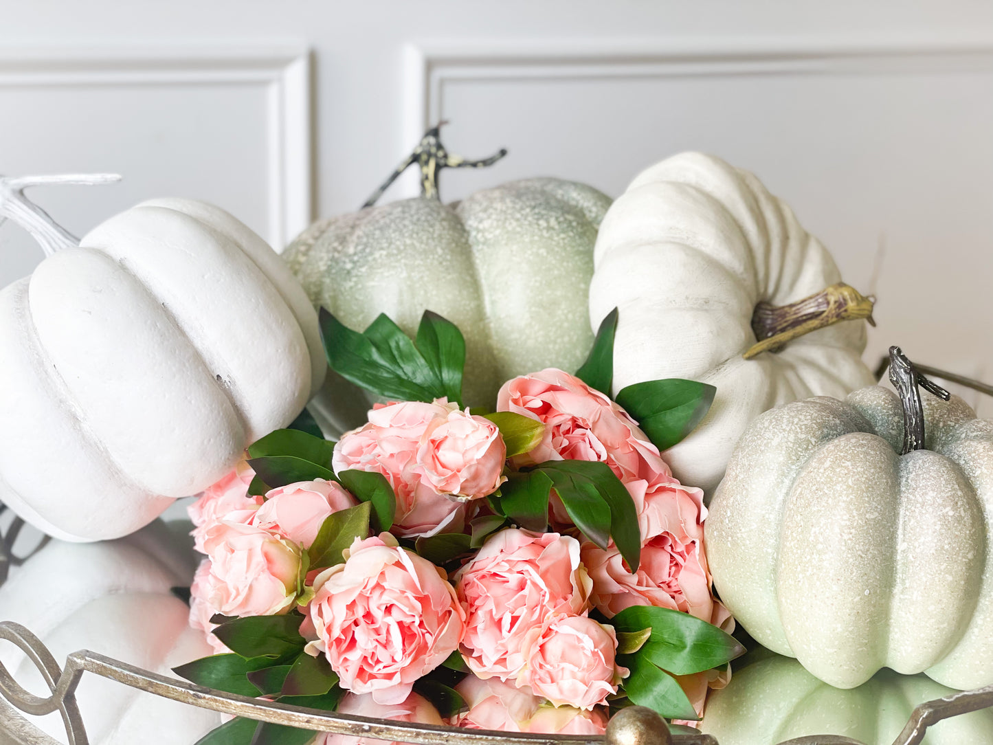 Crisp Coral and Pumpkins Blanc Box