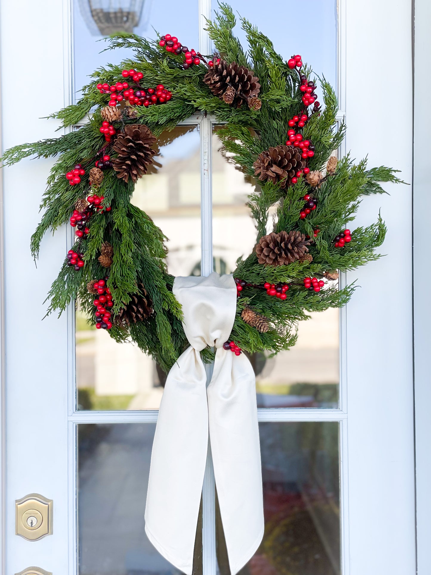 Cedar Berry Pinecone Wreath