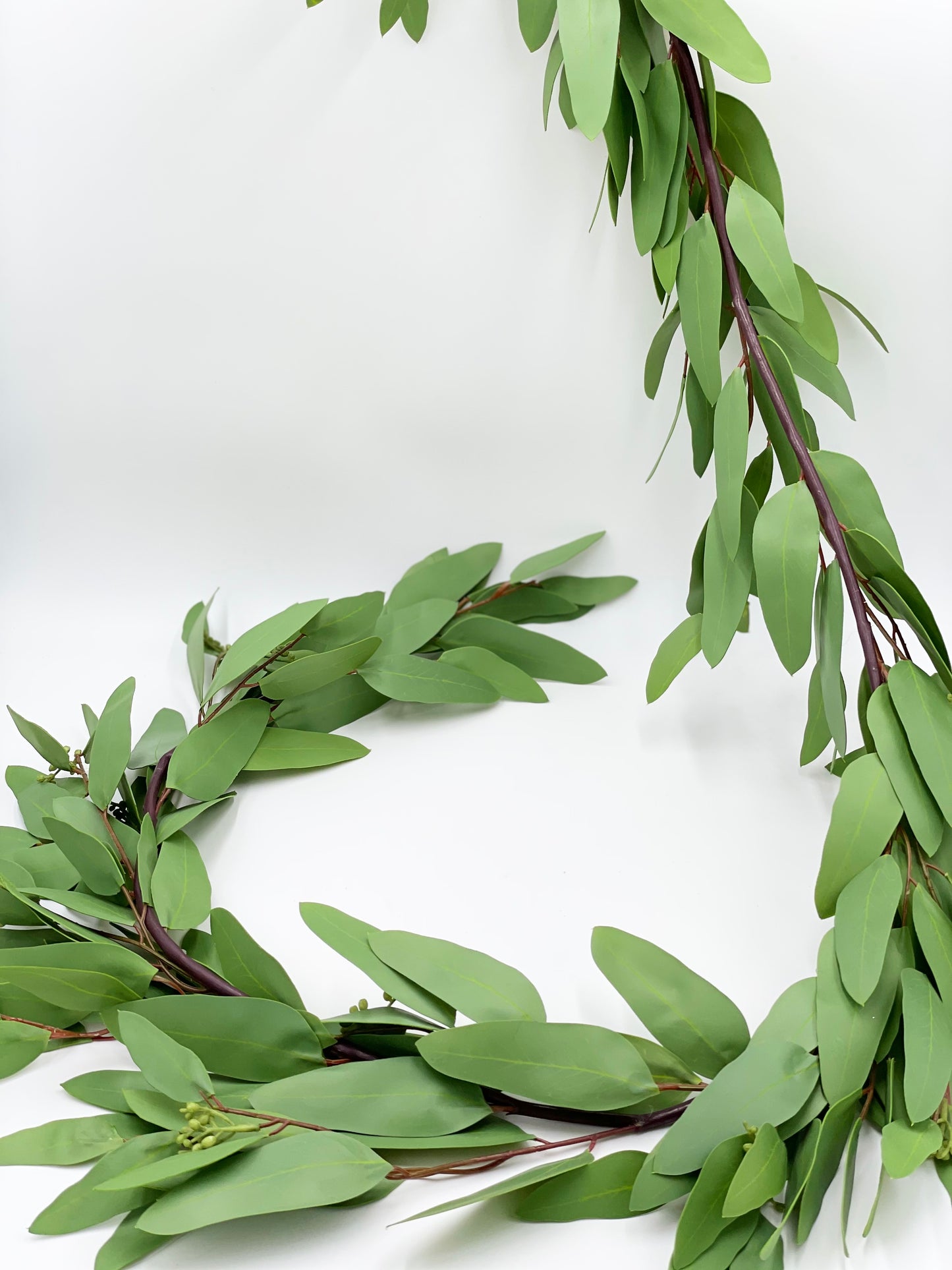 5’ Long Leaf Eucalyptus Garland