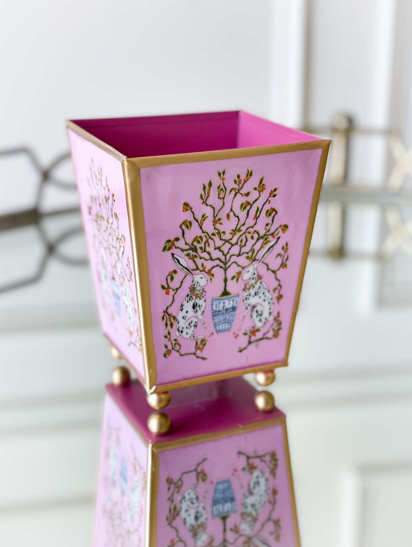 Pink Paige Gemmel Bunnies Cachepot