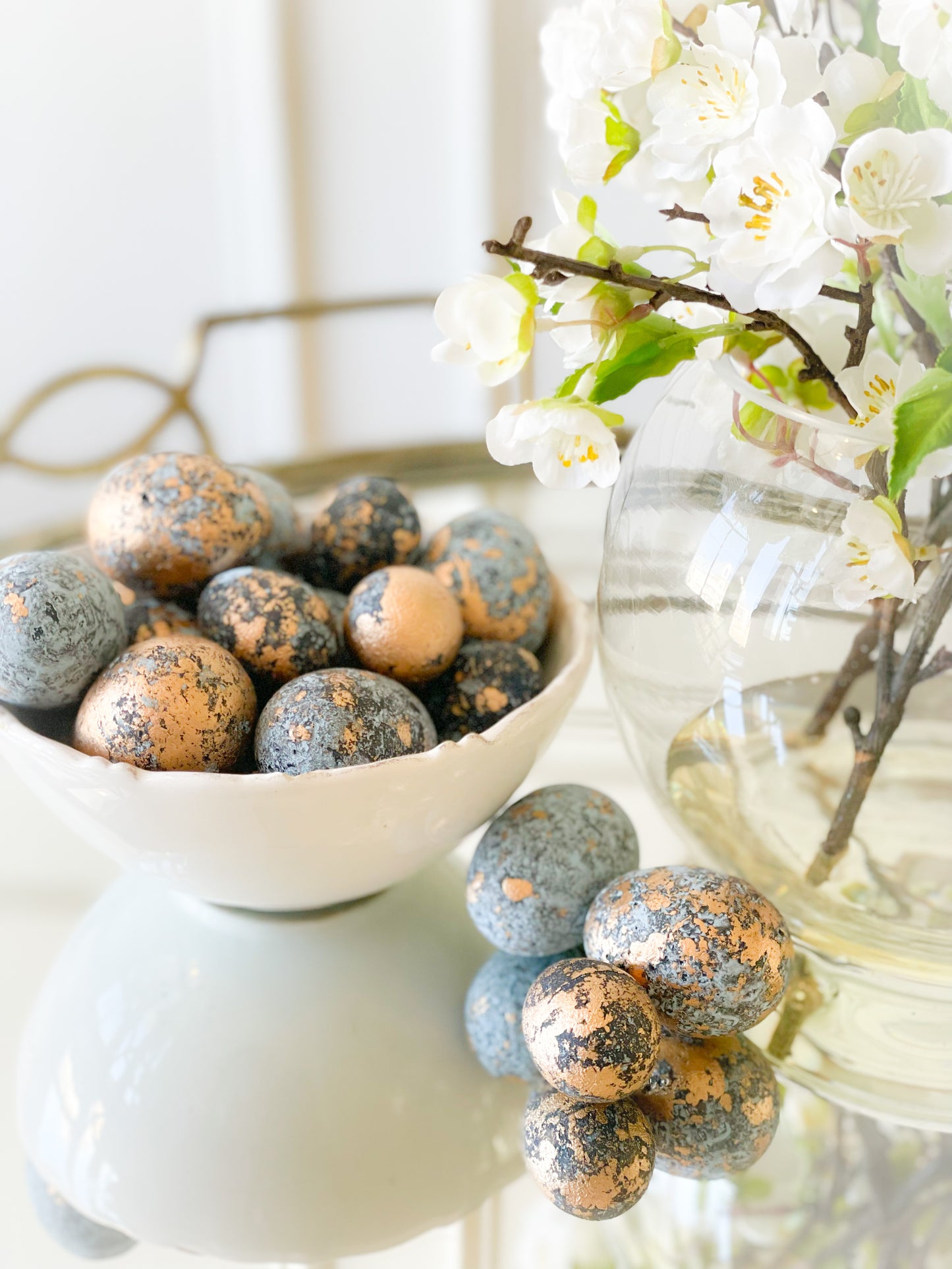 Bag Of 12 Gilded Bloomsbury Eggs
