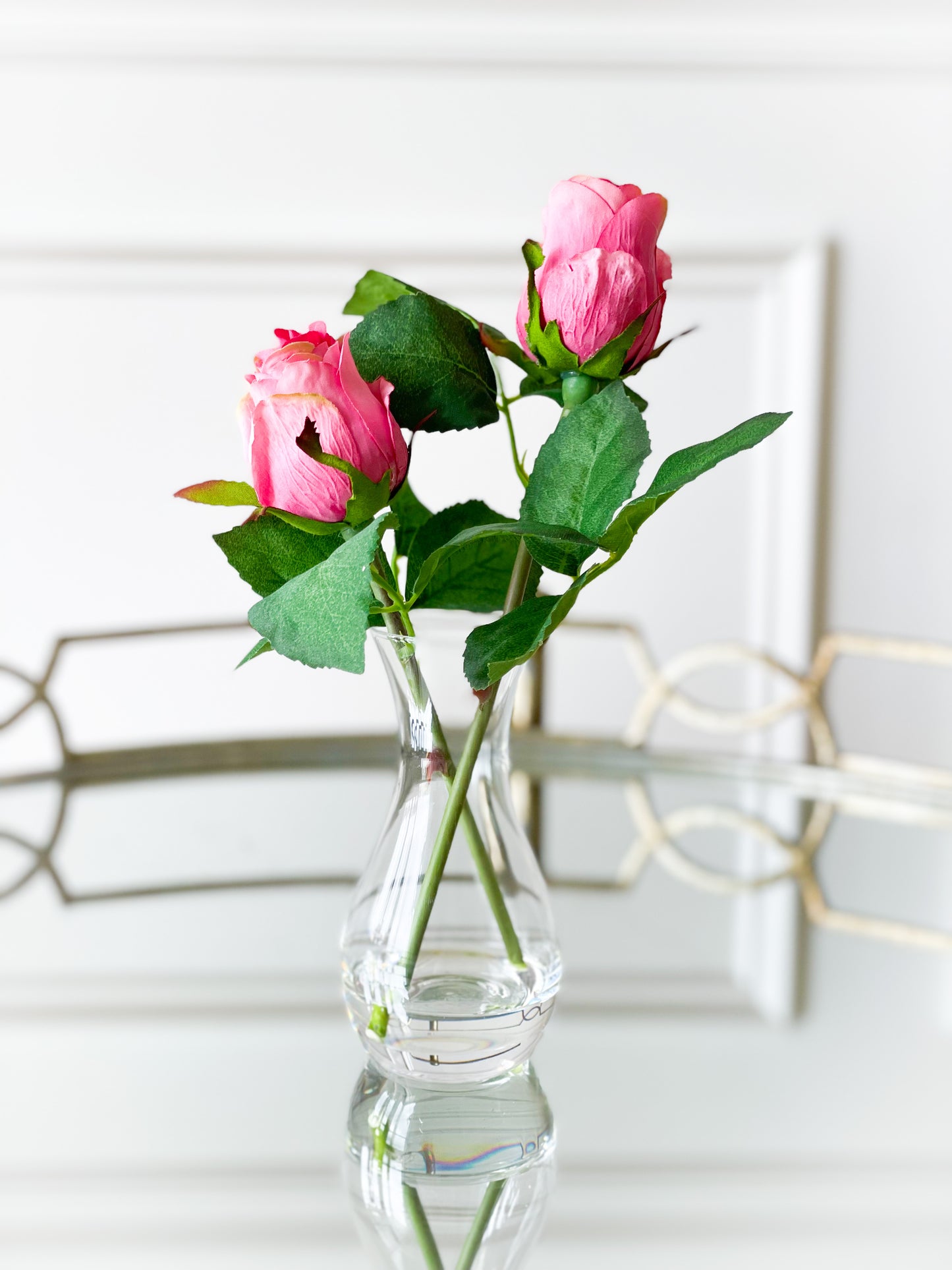 Fuchsia Double Rosebud In Glass Vase With Acrylic Water