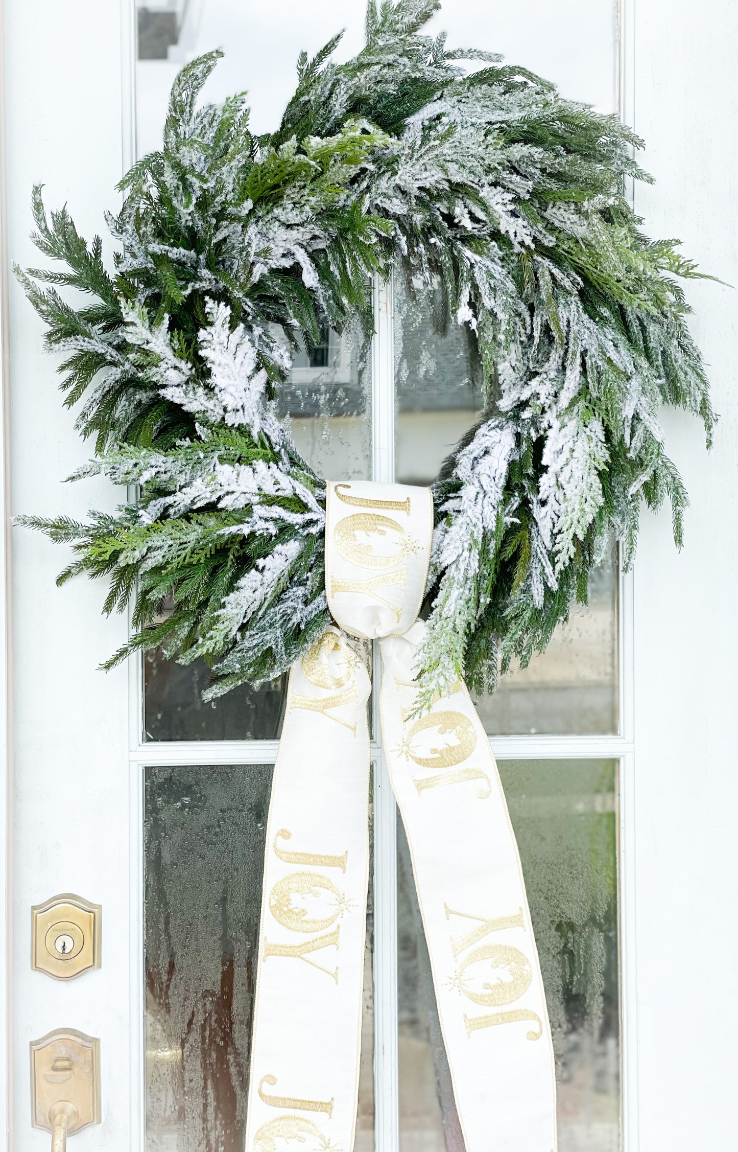 Real Touch Snow Dusted Cedar Wreath