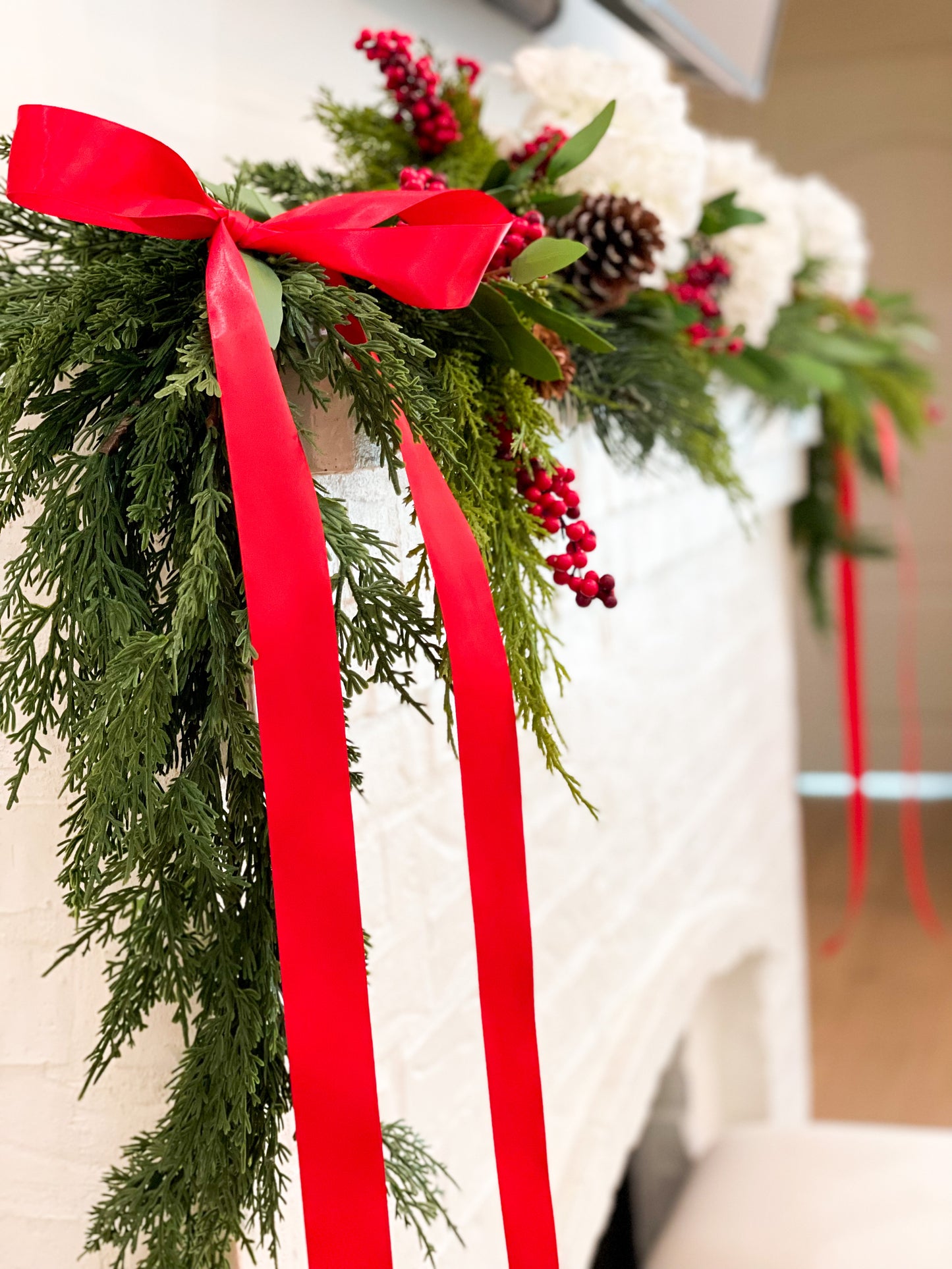 The Deck The Halls Blanc Box