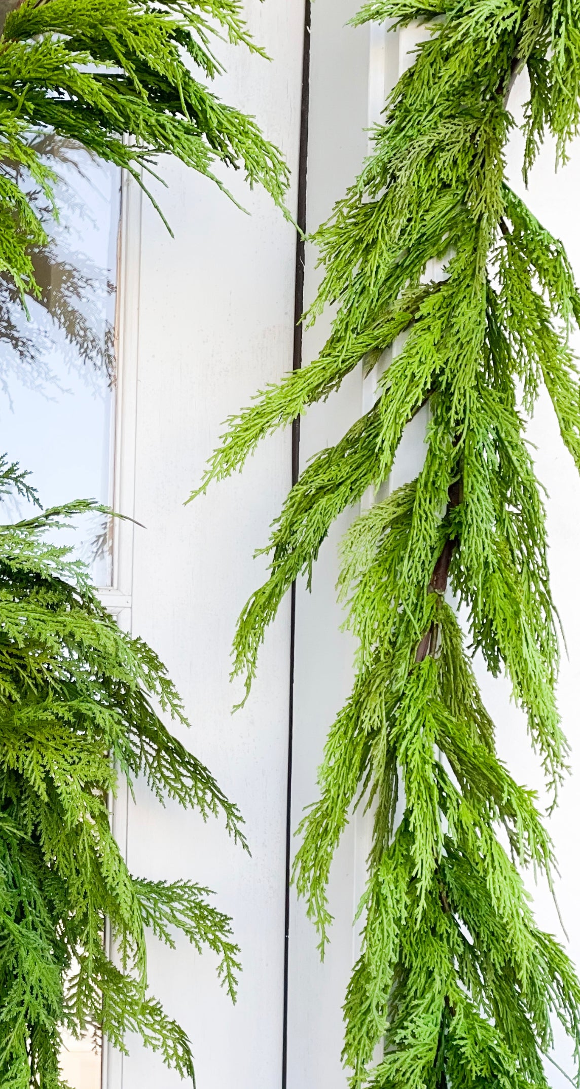 White Cedar Garland