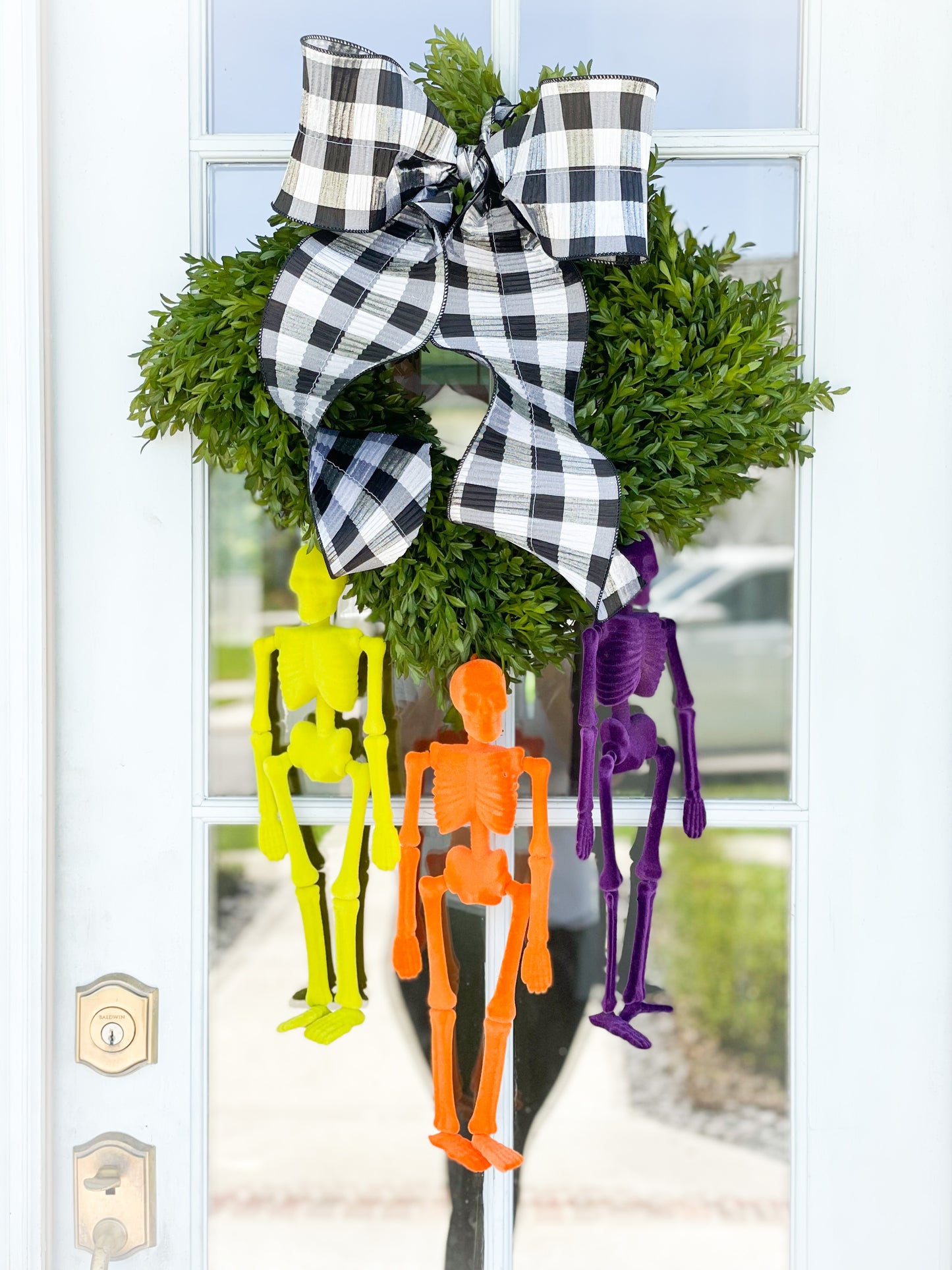 14” Trick Or Treat Tea Leaf Blanc Box