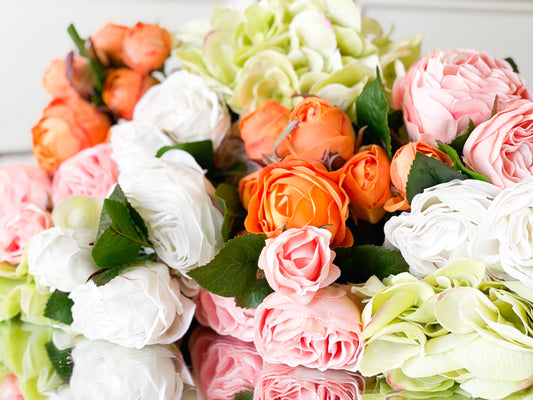 Crisp Fall Mornings Bouquet Blanc Box