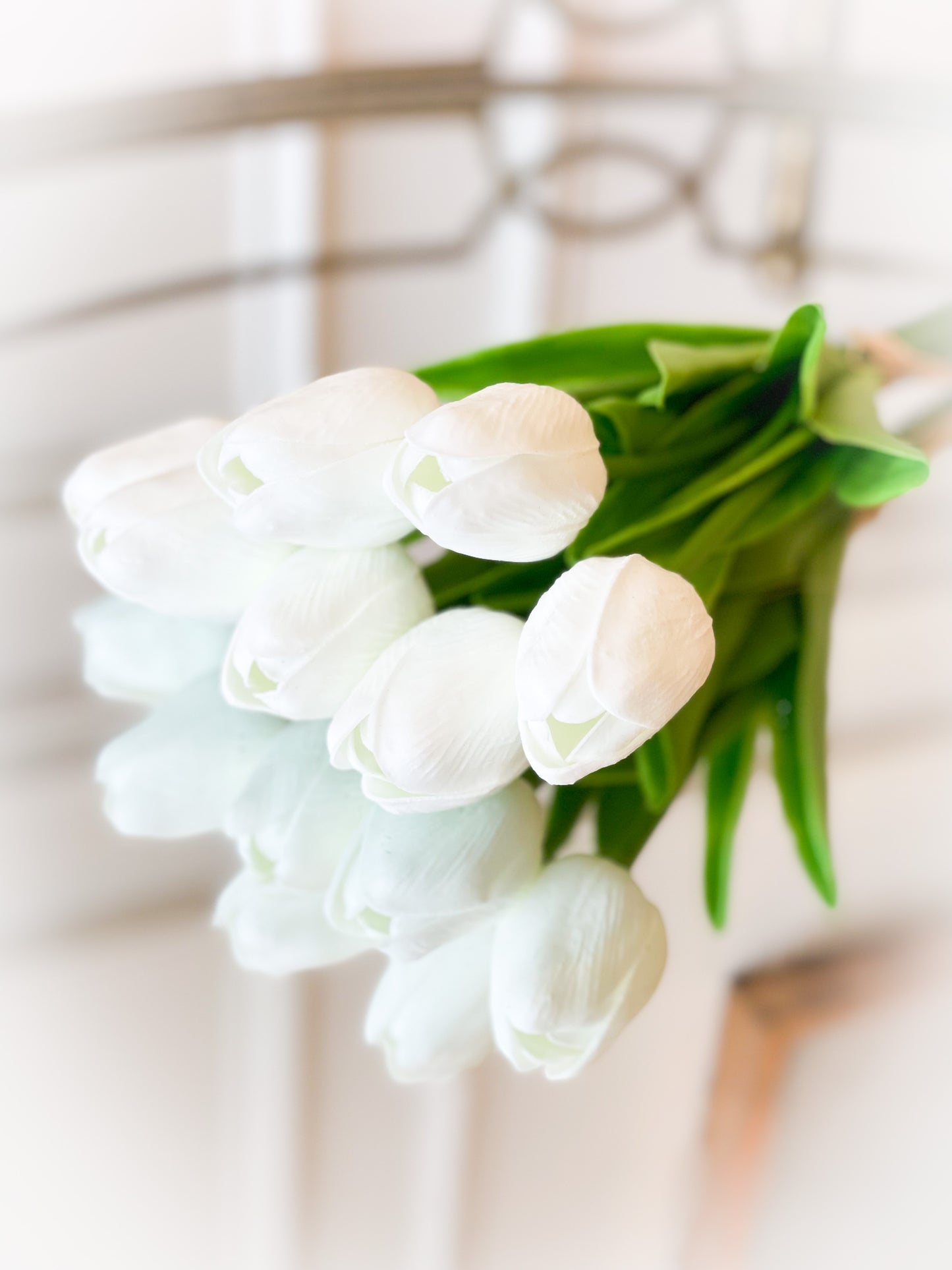 Annie Tulip Trio Bouquet Blanc Box