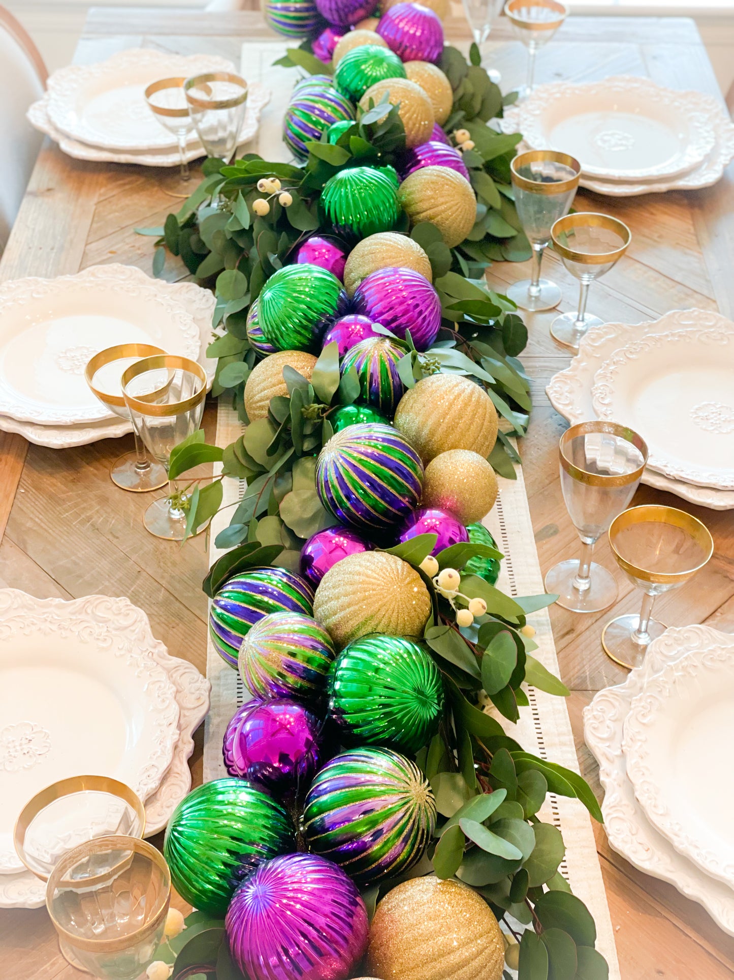 Mixed Eucalyptus Garland With Berries