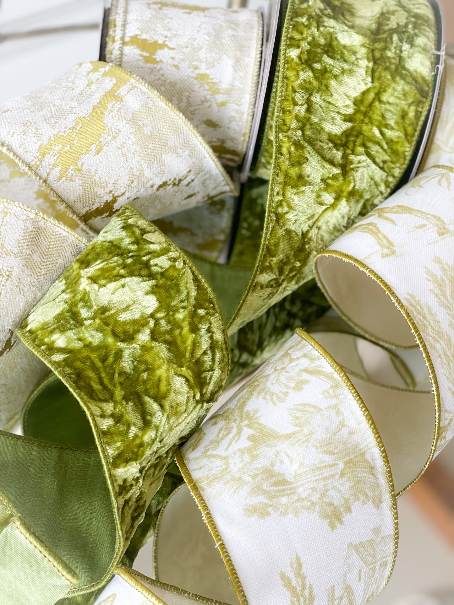 Apple Toile Ribbon