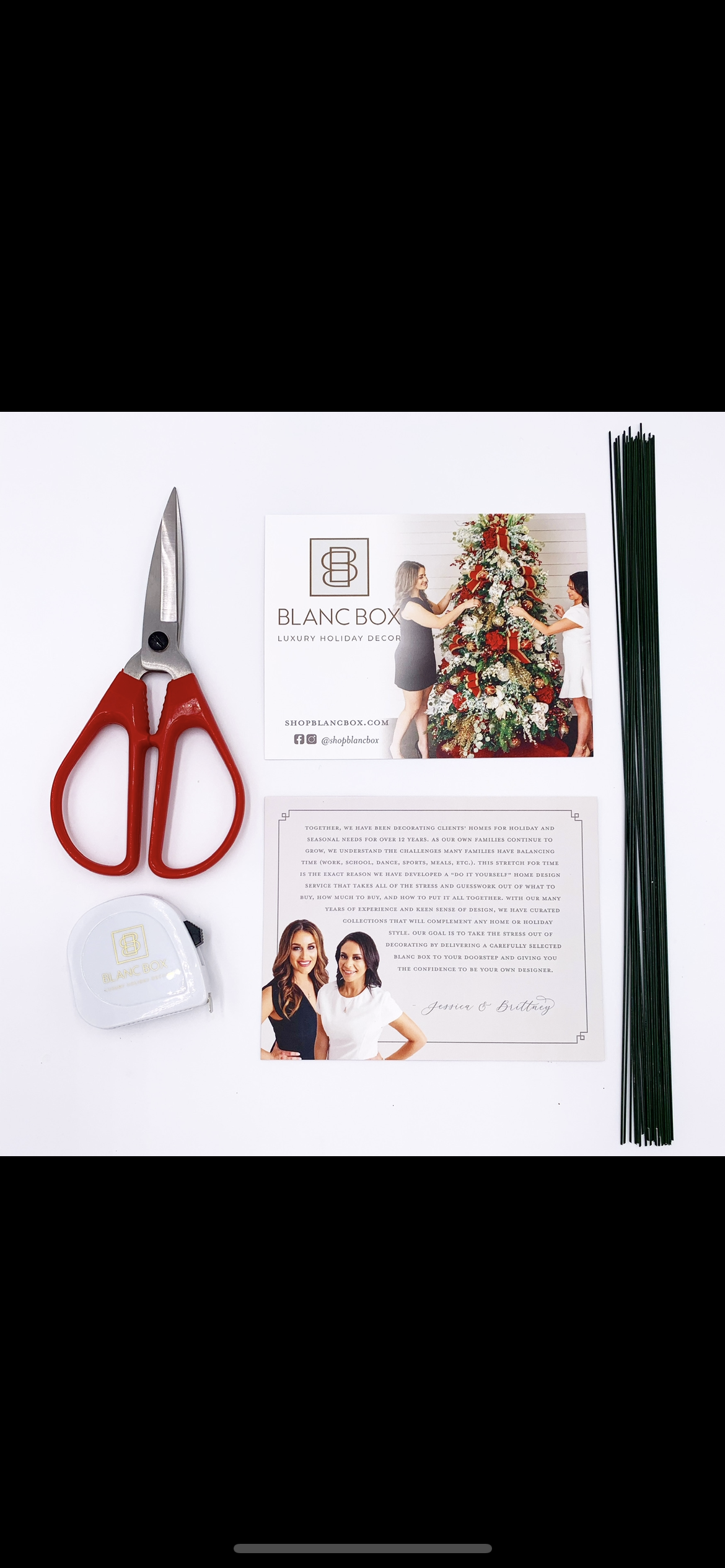 The Mistletoe Ribbon Box