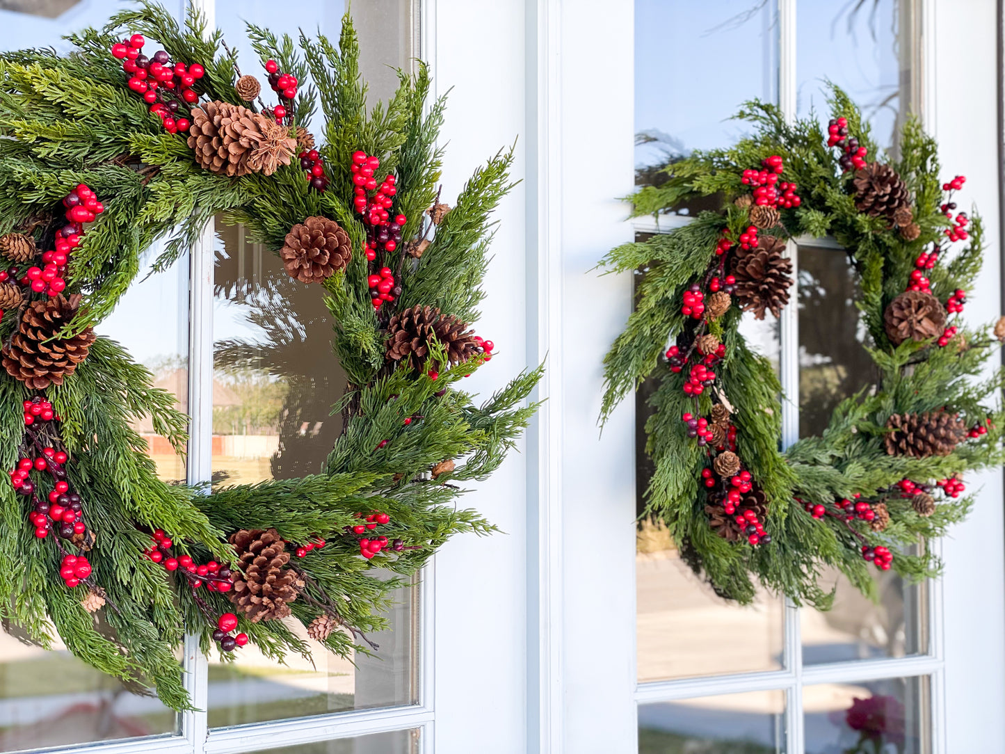 Cedar Berry Pinecone Wreath