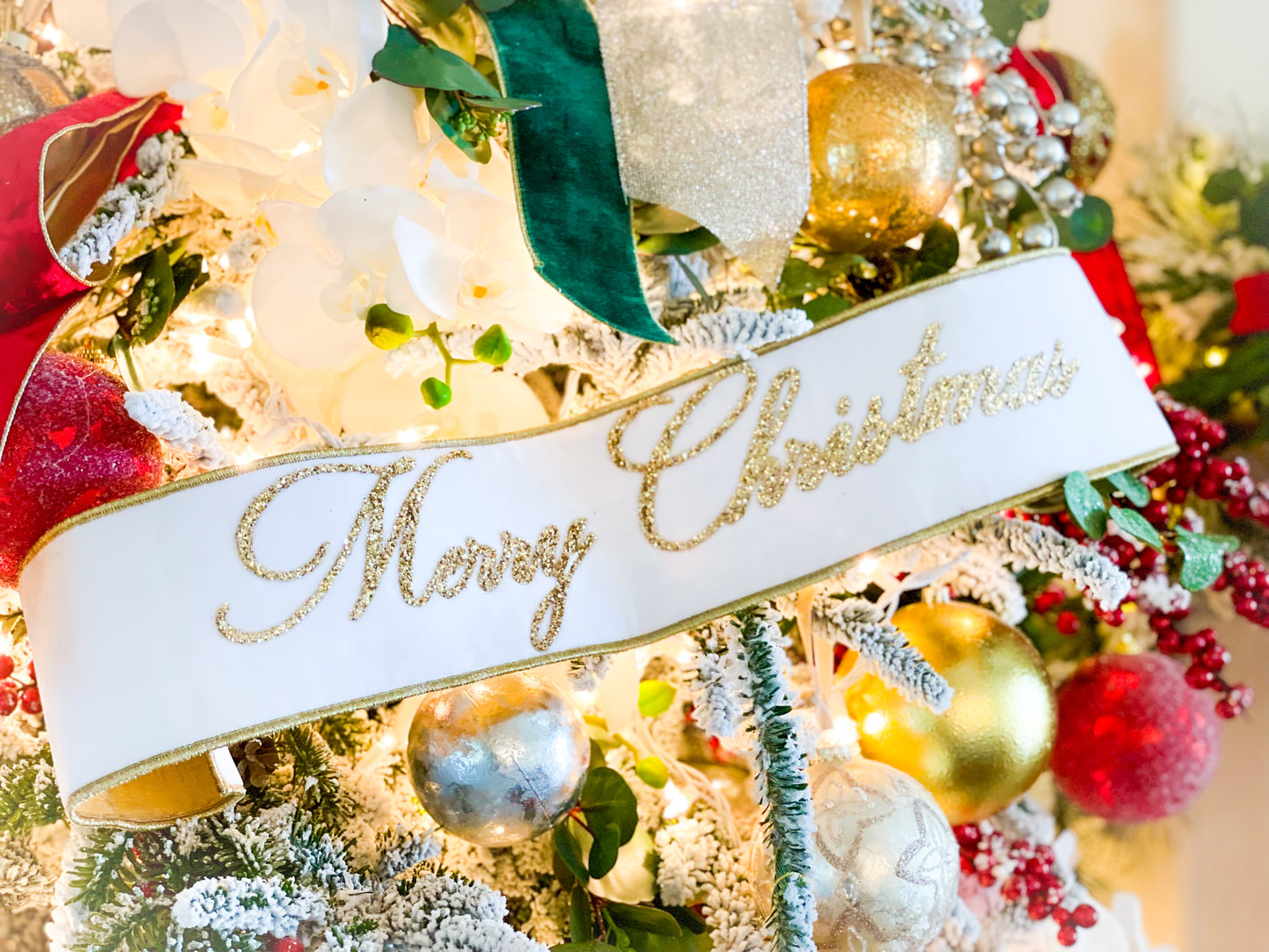 Merry Christmas White Velvet Banner
