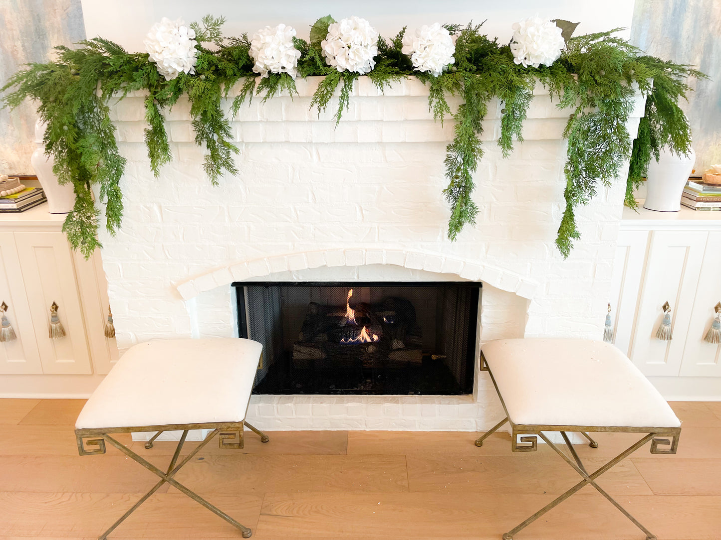 Winter White Hydrangea Mantle Blanc Box