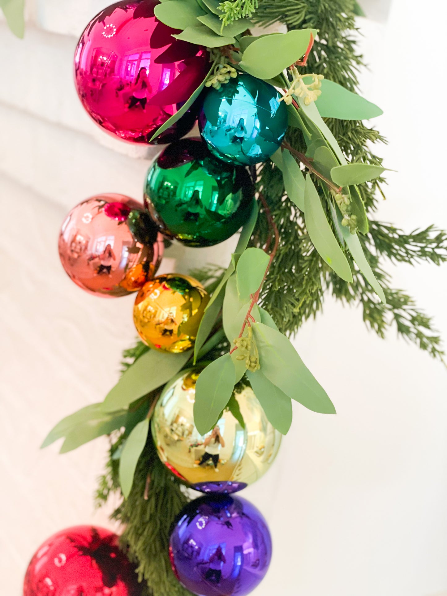 Multi Color Shiny Ornament Garland