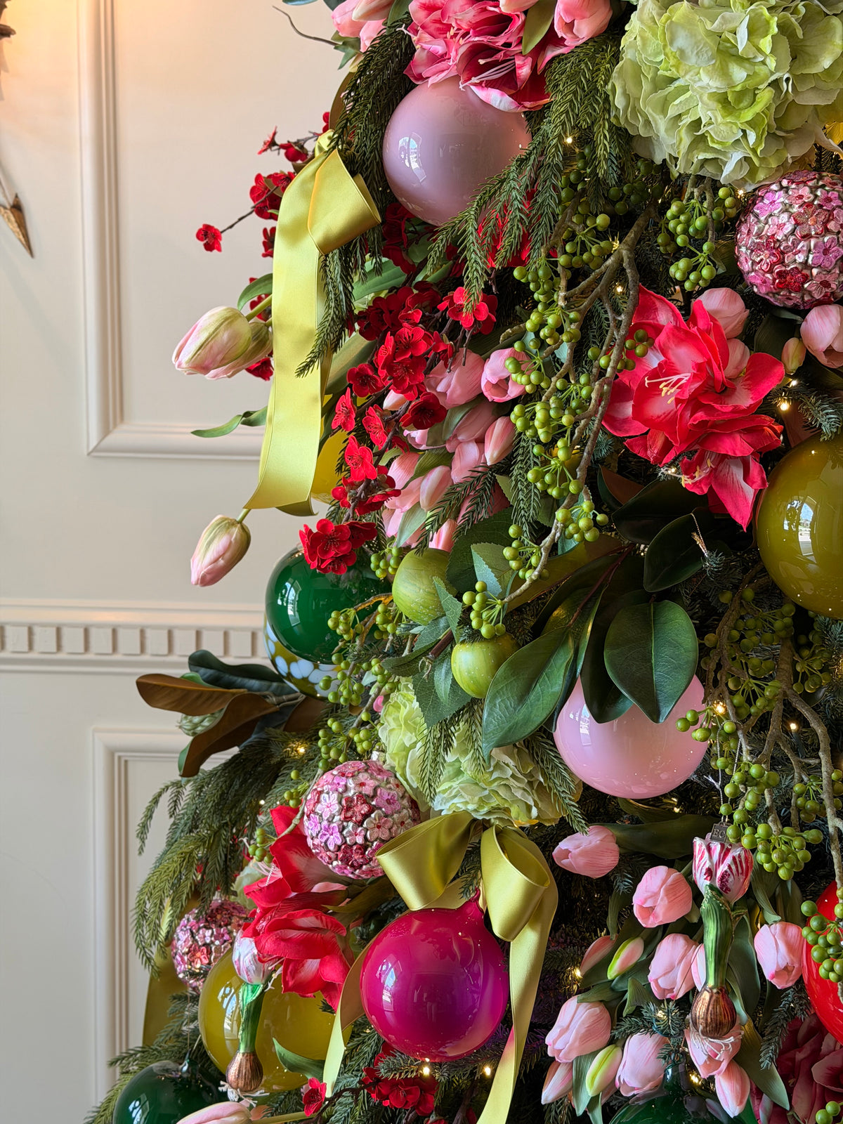 Maison de Tulipes Ornament Box