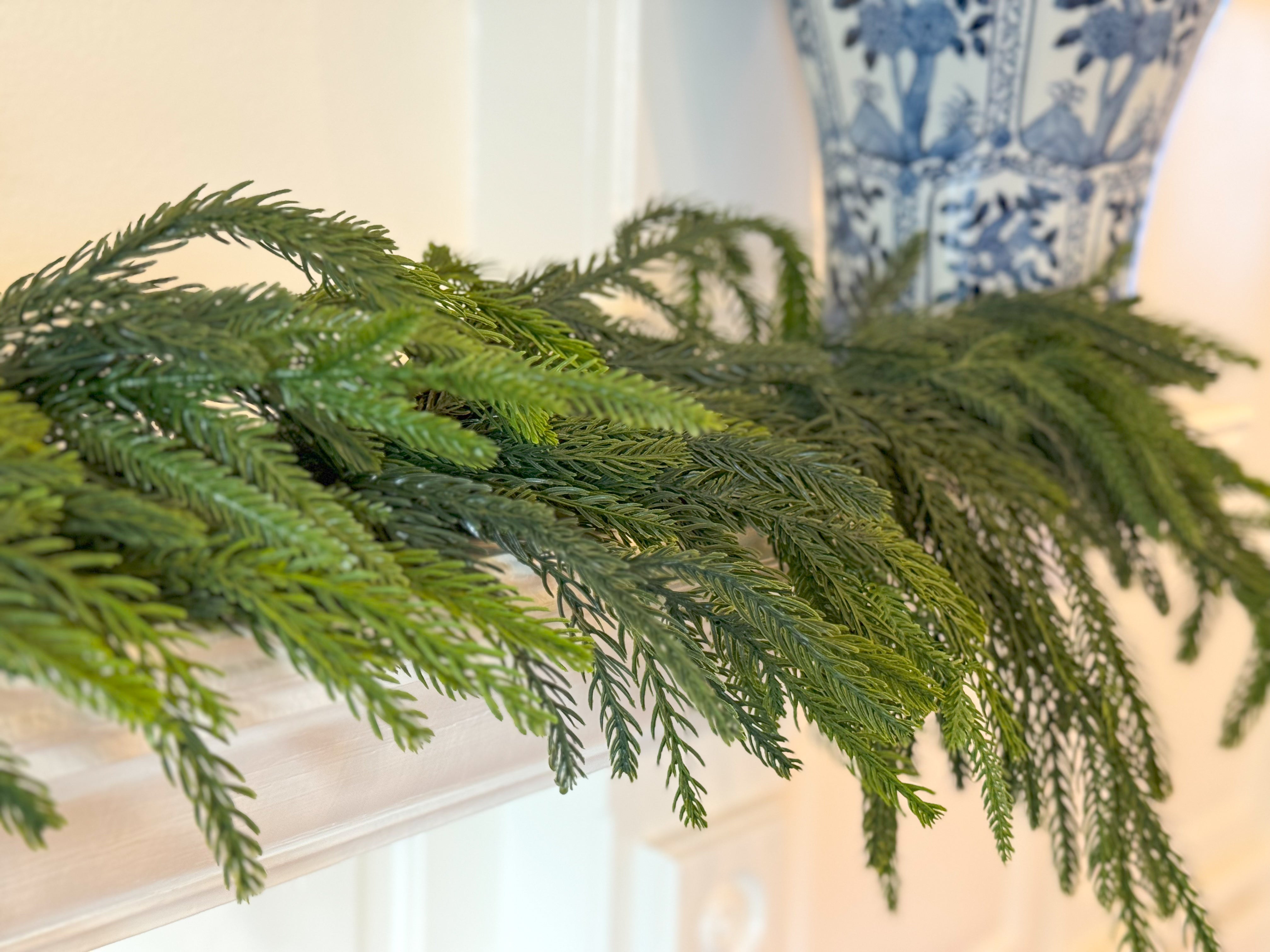 Willow Pine Mantle Swag Garland - Thumbnail 2
