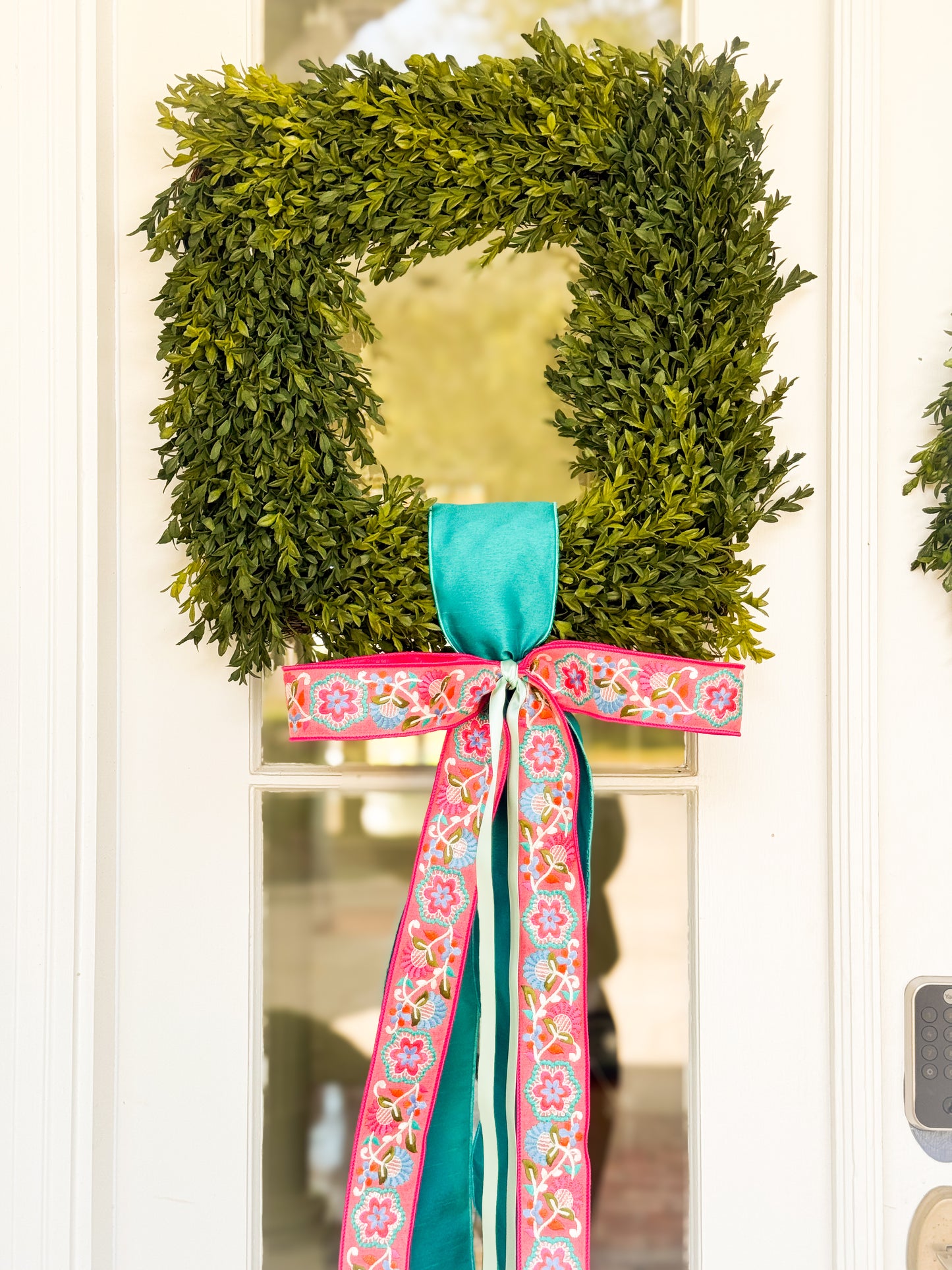 Fleur Riviera Tea Leaf Wreath