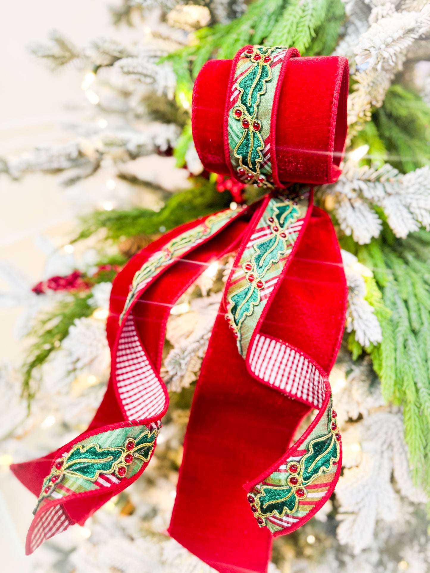 Fete Holly Christmas Tree Bow Box