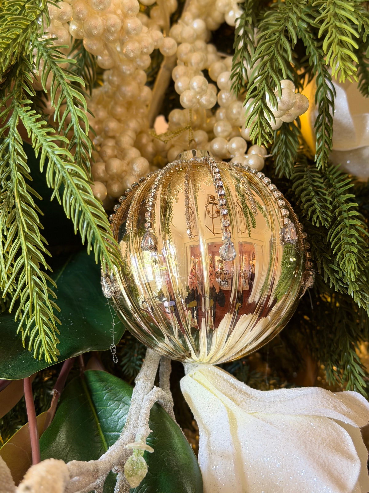 Maison de Bella Christmas Tree Box
